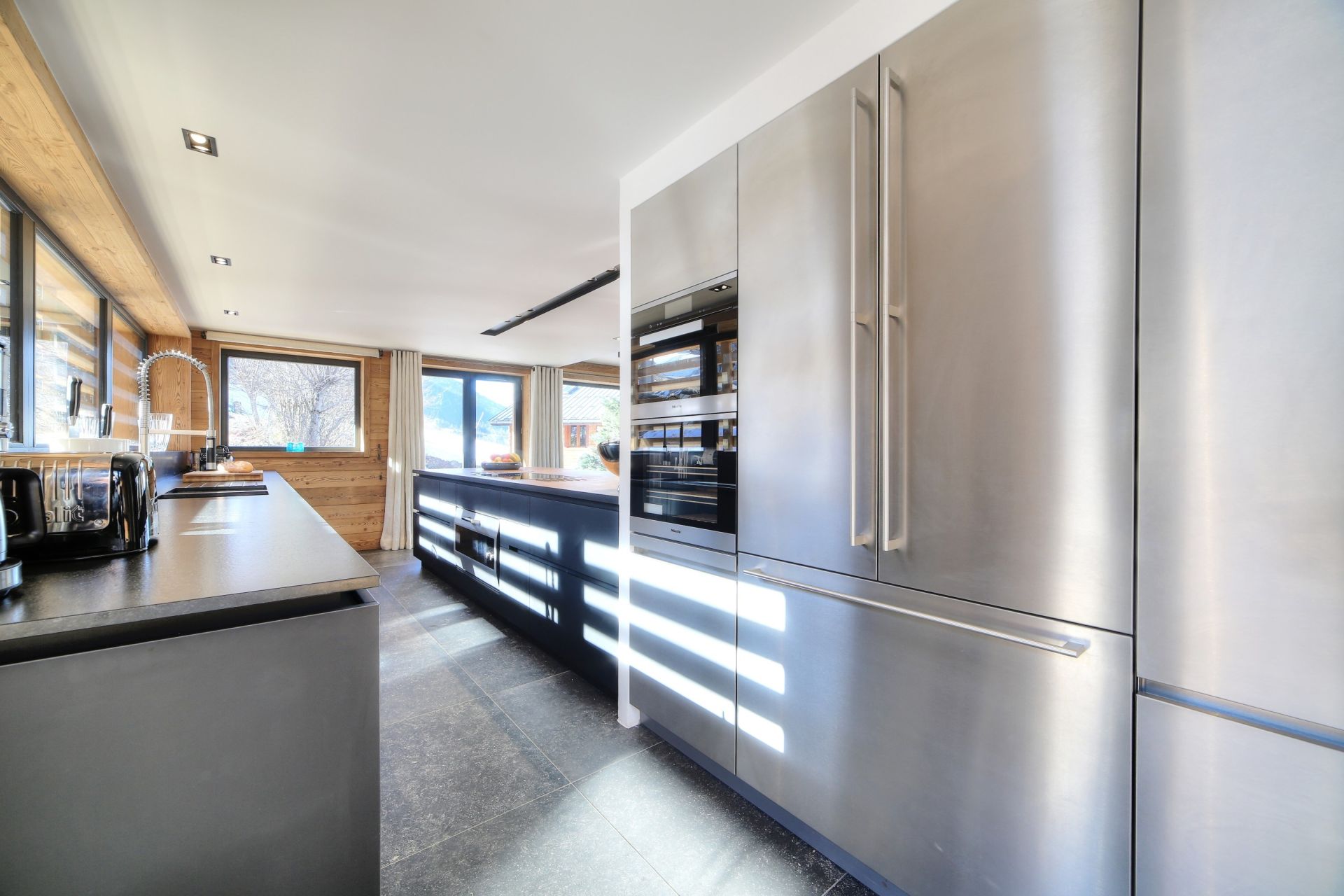 luxury chalet 12 Rooms for sale on CHAMONIX MONT BLANC (74400)