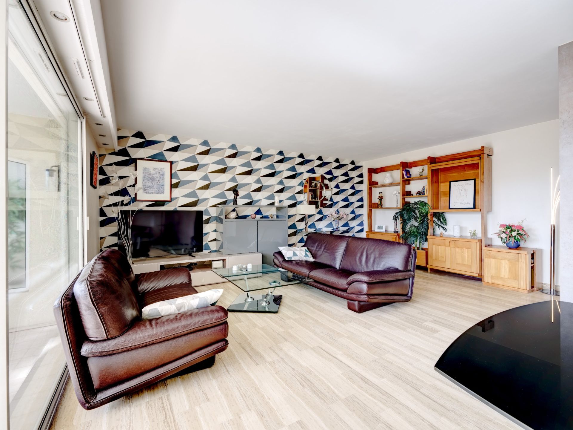 luxury apartment 3 Rooms for sale on LE CANNET (06110)