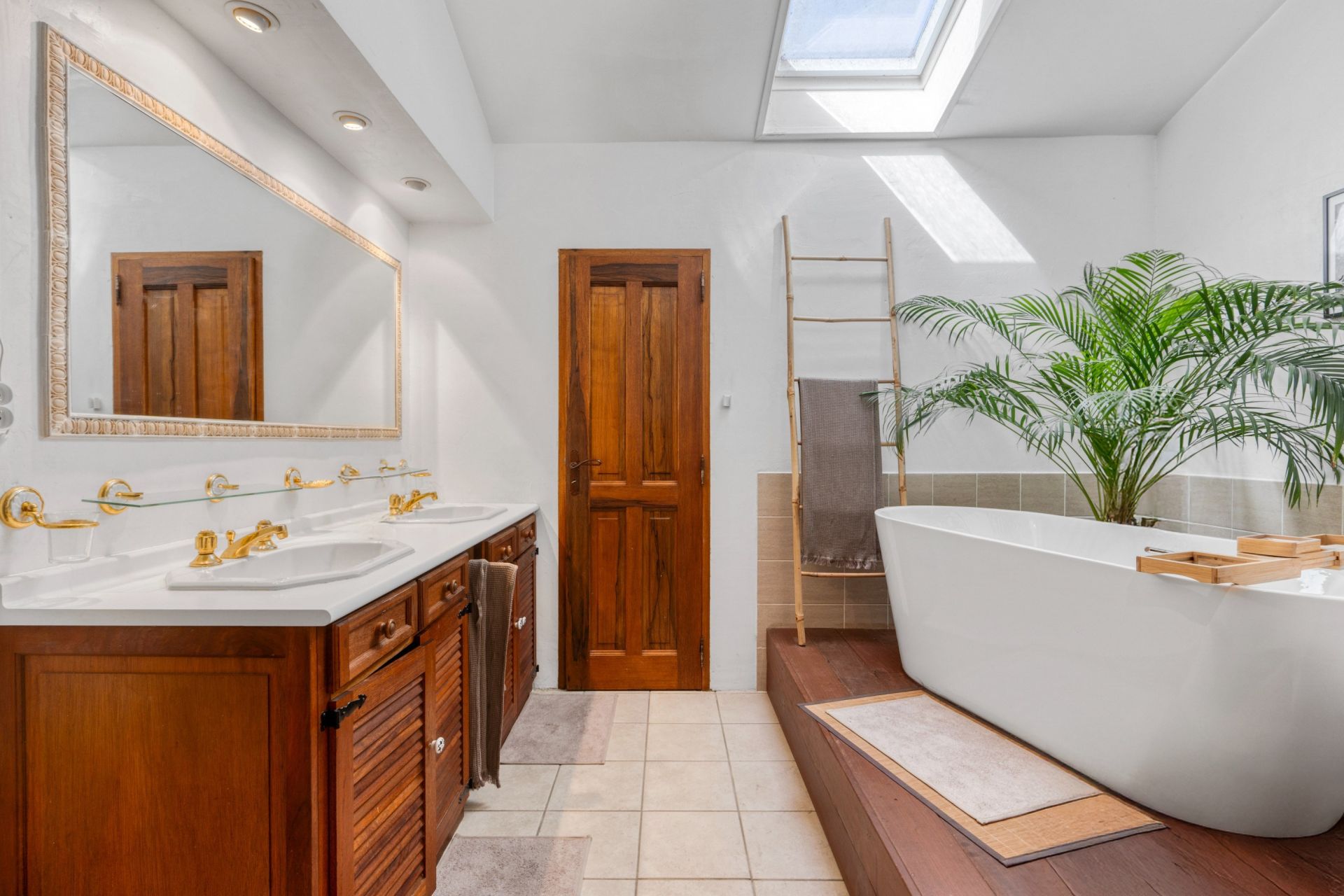 villa de luxe 6 Pièces en vente sur MONTAUROUX (83440)