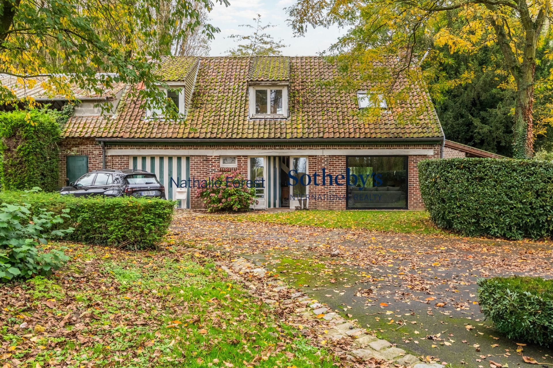 luxury house 17 Rooms for sale on BONDUES (59910)