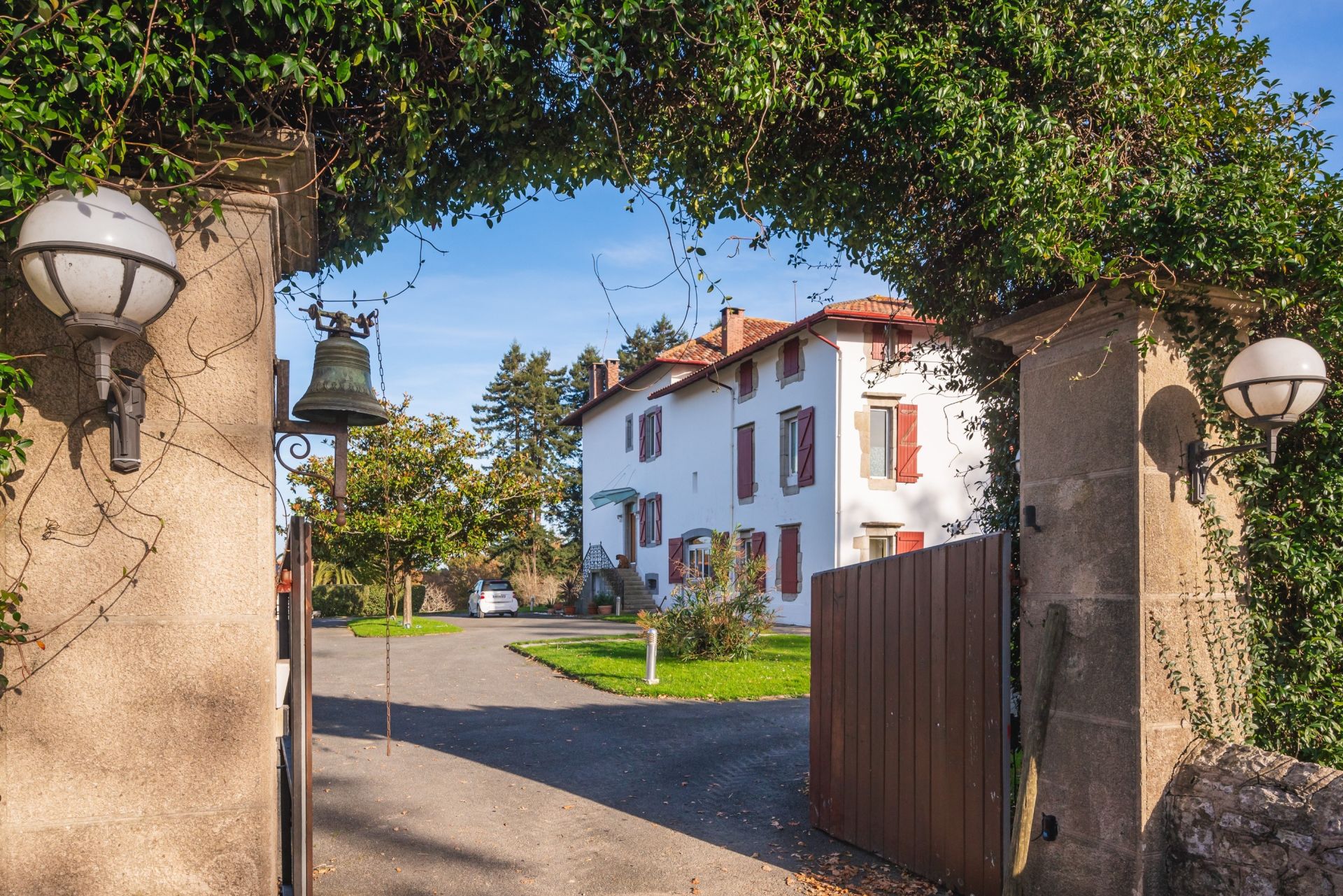 propriété équestre 18 Pièces en vente sur URRUGNE (64122)