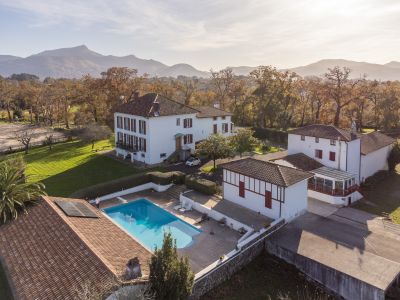 Sale Equestrian property Urrugne 18&nbsp;Rooms 750&nbsp;m²