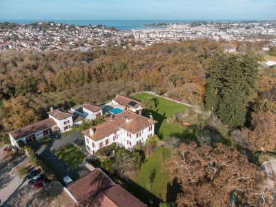 Vente Propriété équestre Urrugne 18 Pièces 750 m²