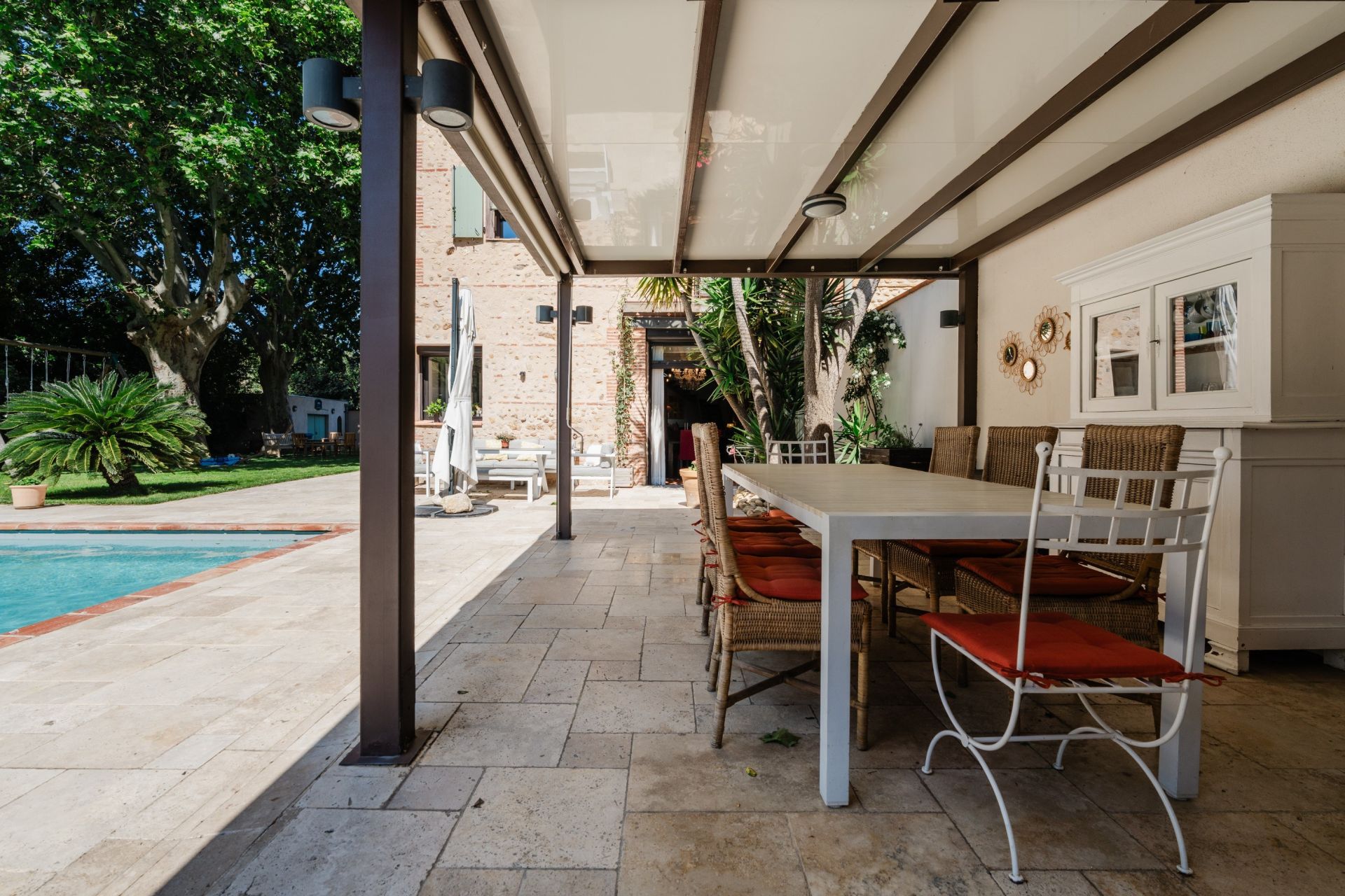 luxury house 6 Rooms for sale on CABESTANY (66330)