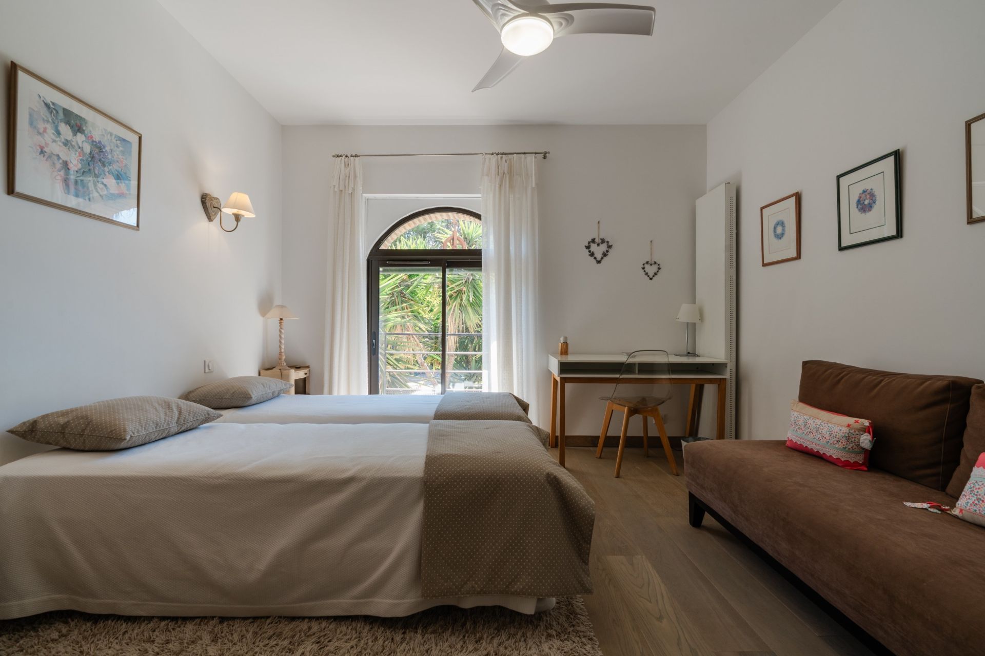 luxury house 6 Rooms for sale on CABESTANY (66330)