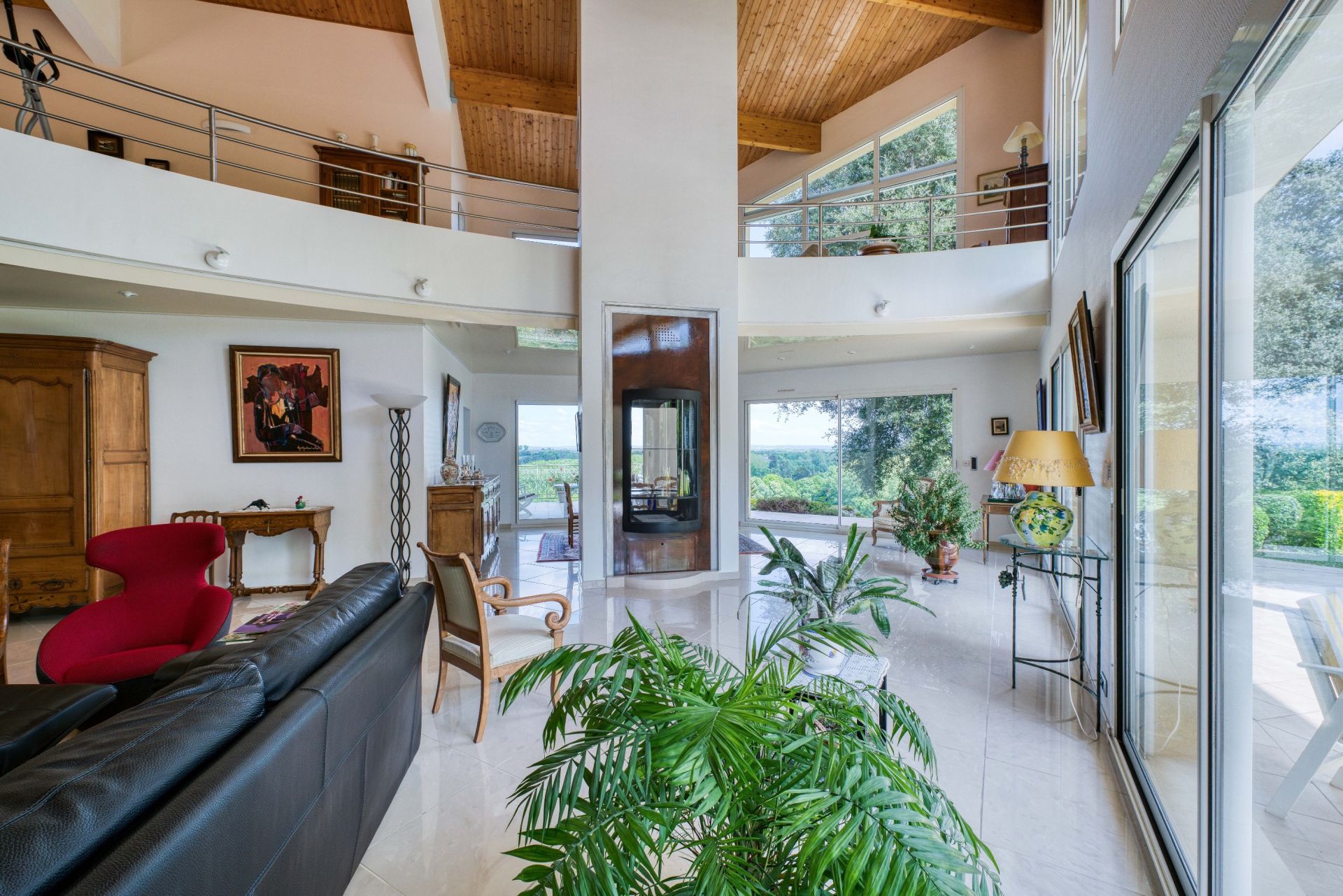 architect's house 7 Rooms for sale on COGNAC (16100)