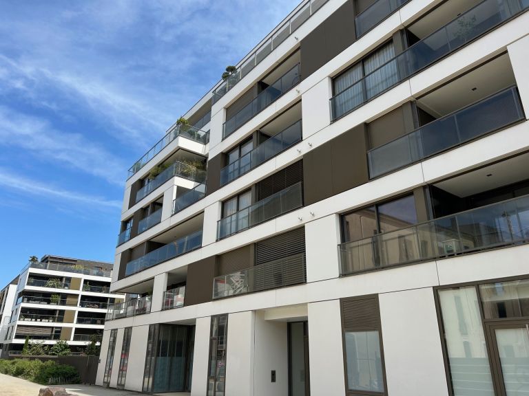 luxury apartment 4 Rooms for sale on RENNES (35000)