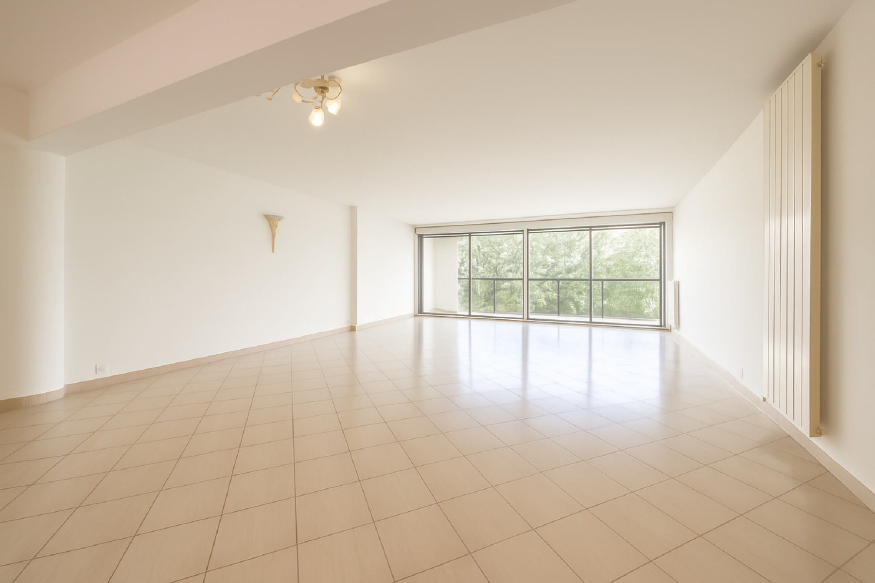 luxury apartment 4 Rooms for sale on PERPIGNAN (66000)