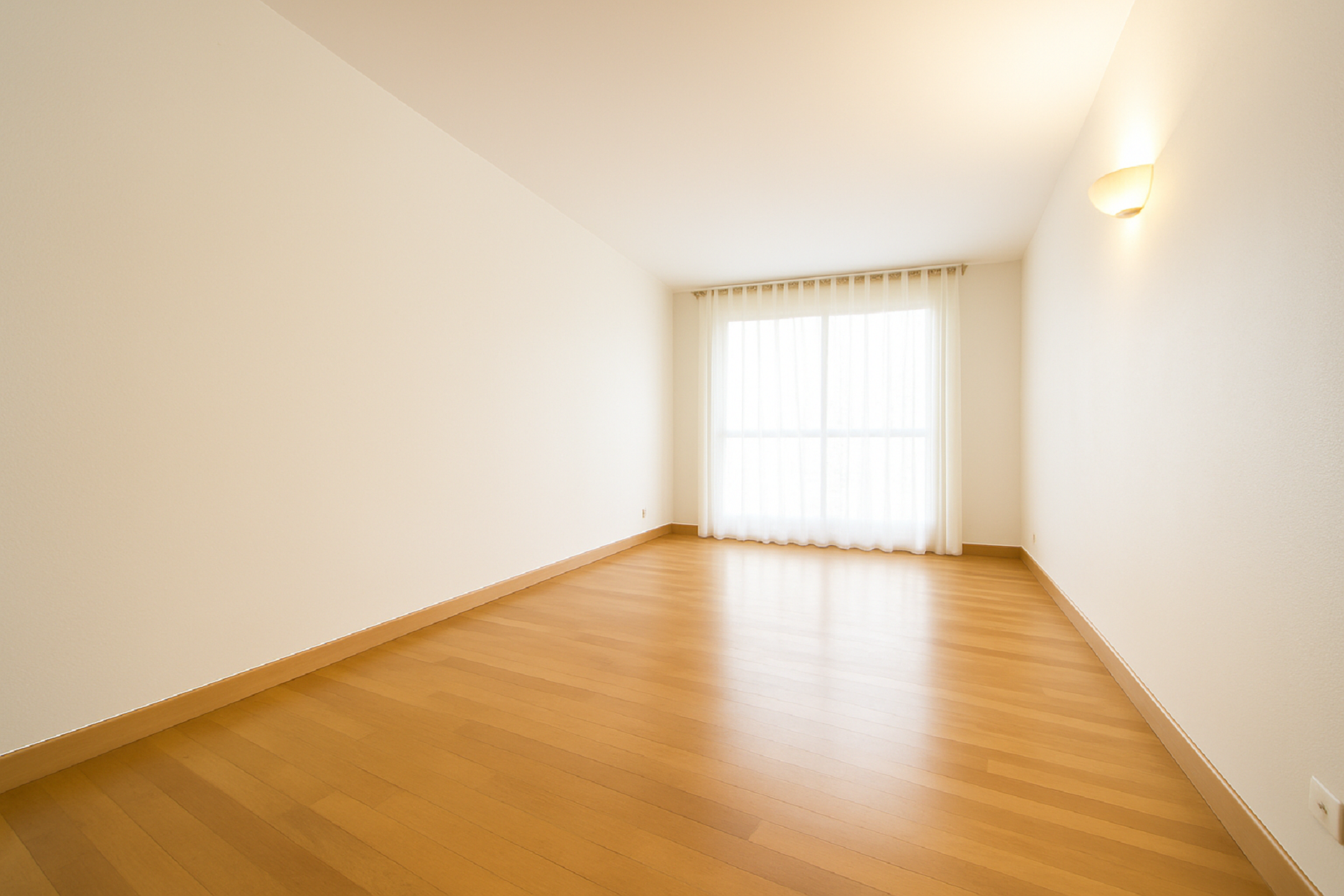 luxury apartment 4 Rooms for sale on PERPIGNAN (66000)