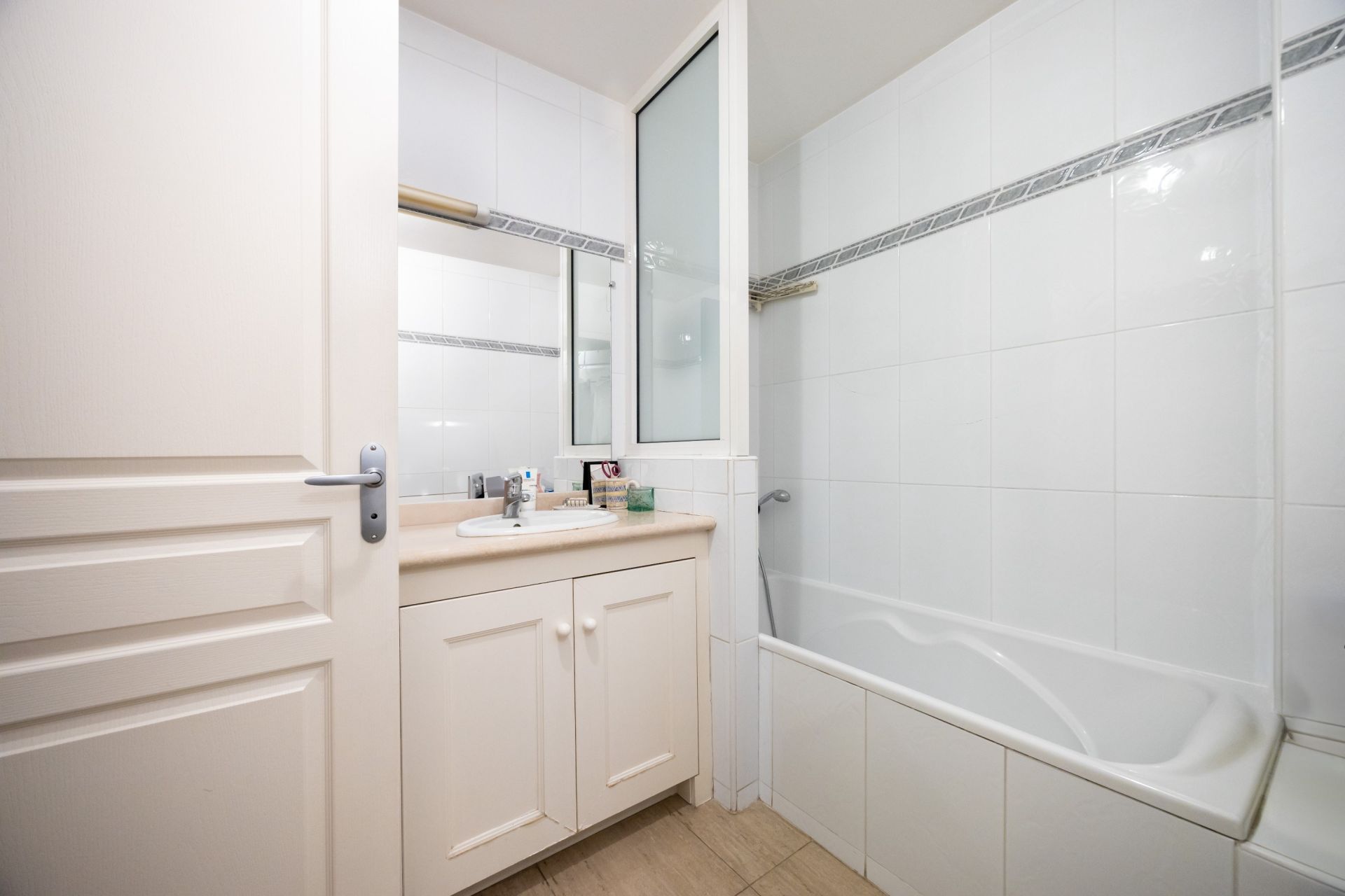 luxury apartment 4 Rooms for sale on PERPIGNAN (66000)