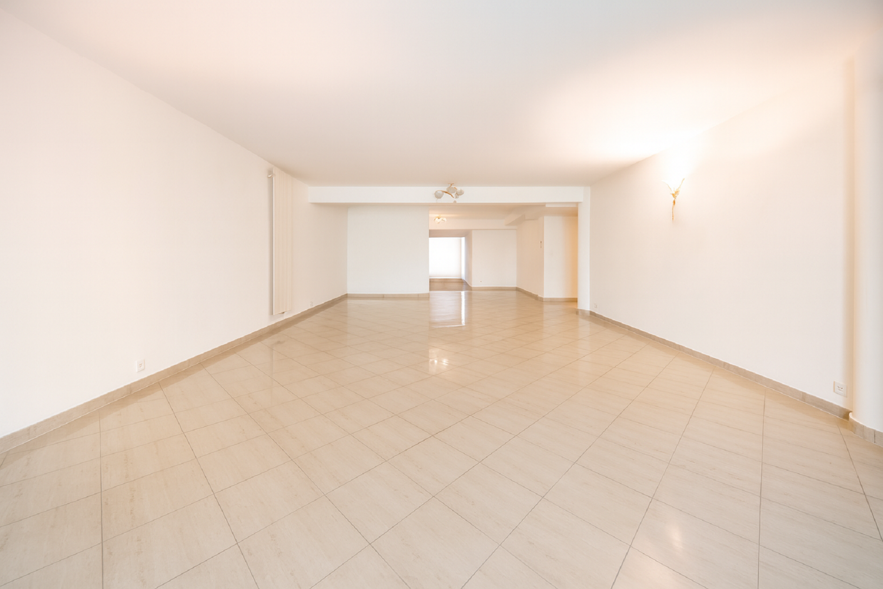 luxury apartment 4 Rooms for sale on PERPIGNAN (66000)