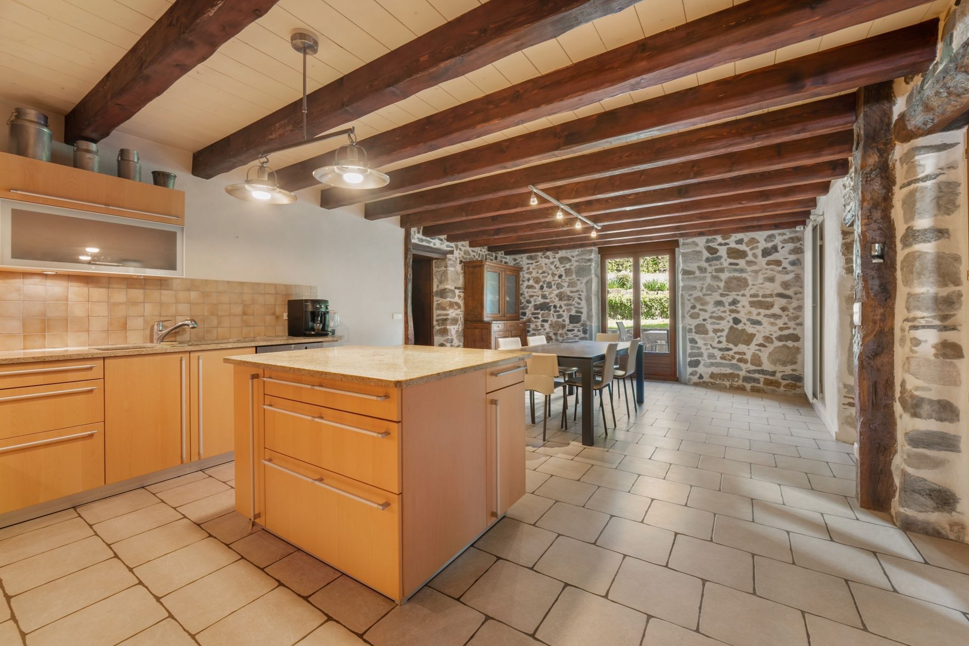 luxury house 12 Rooms for sale on NEYDENS (74160)