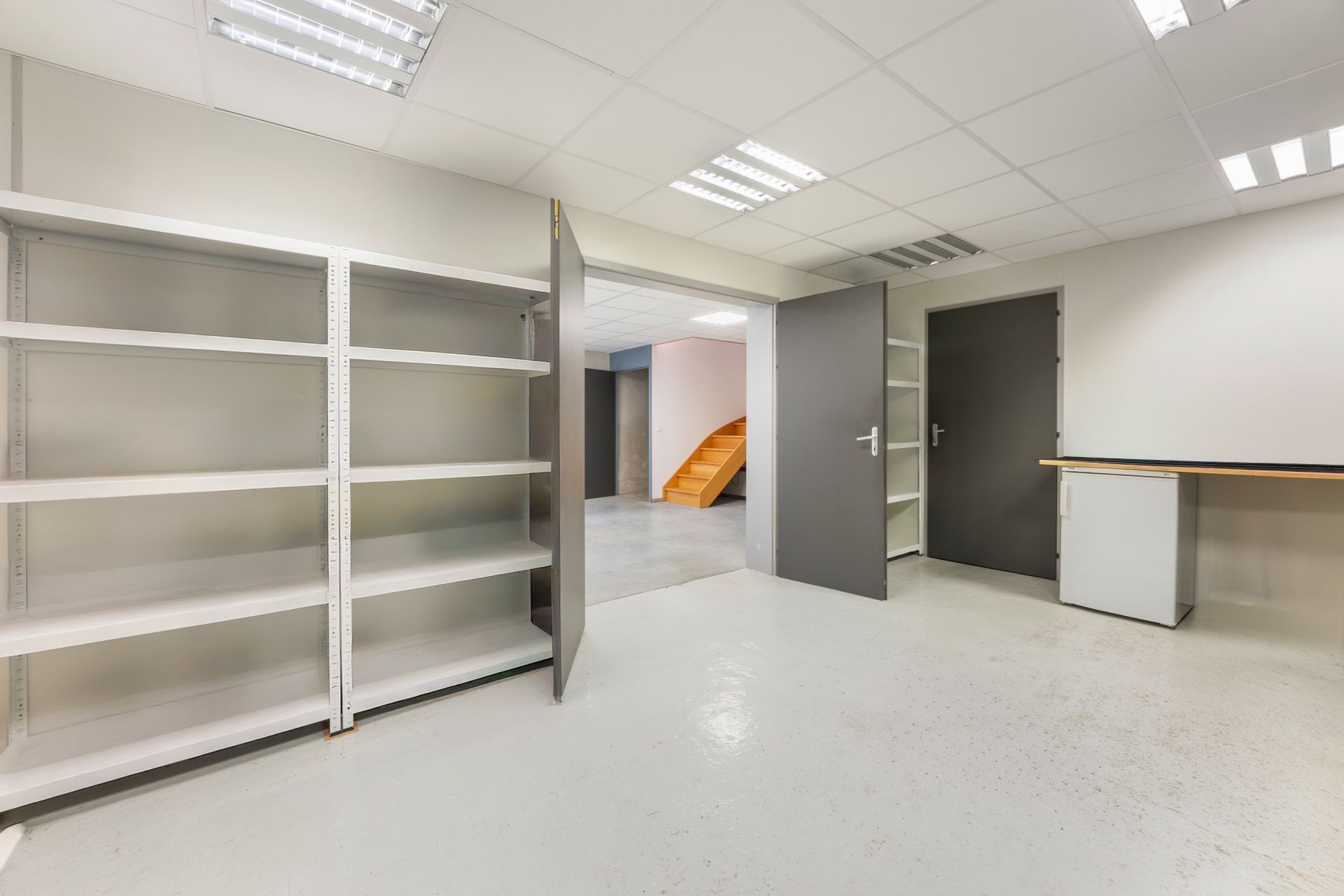 luxury house 12 Rooms for sale on NEYDENS (74160)