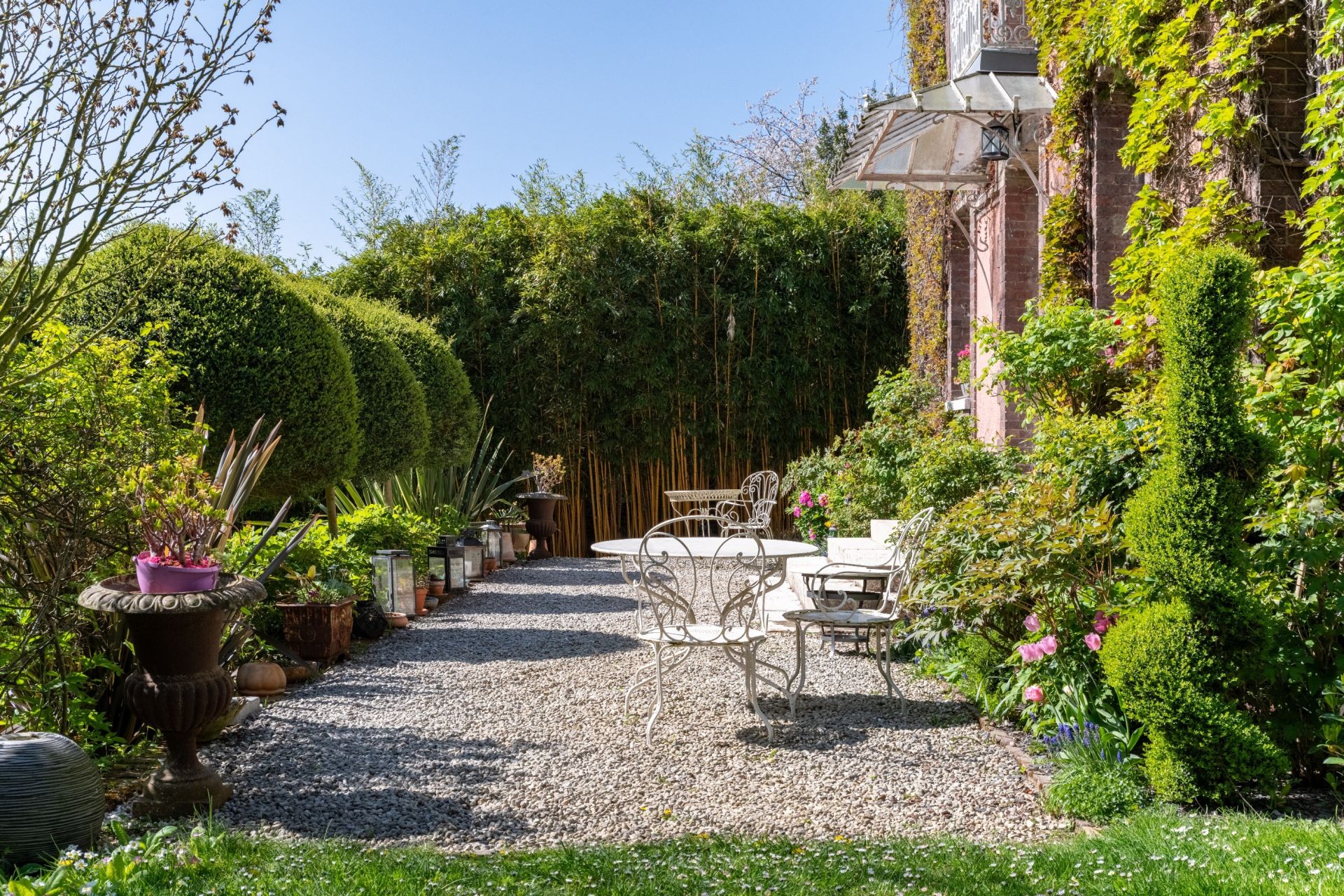 luxury house 8 Rooms for sale on ROUEN (76000)