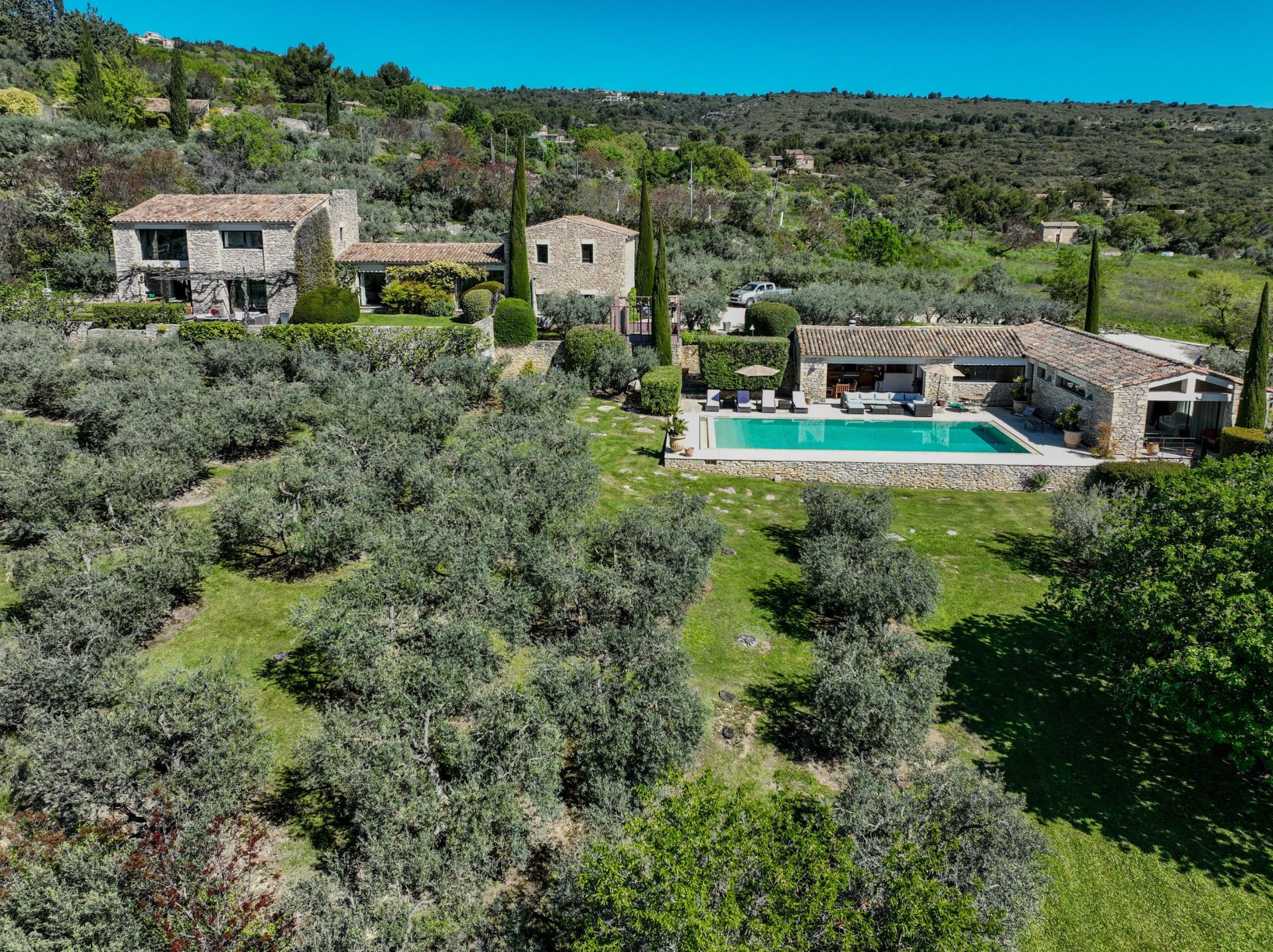 maison de luxe 10 Pièces en vente sur GORDES (84220)