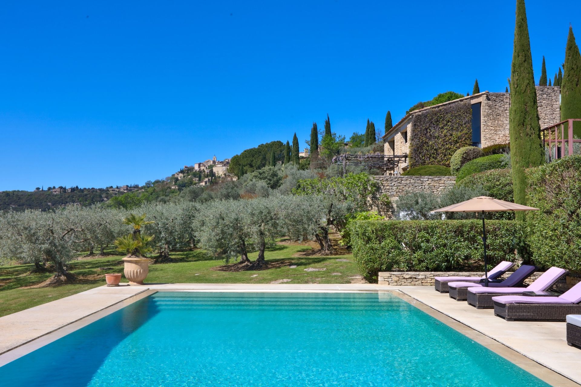 maison de luxe 10 Pièces en vente sur GORDES (84220)