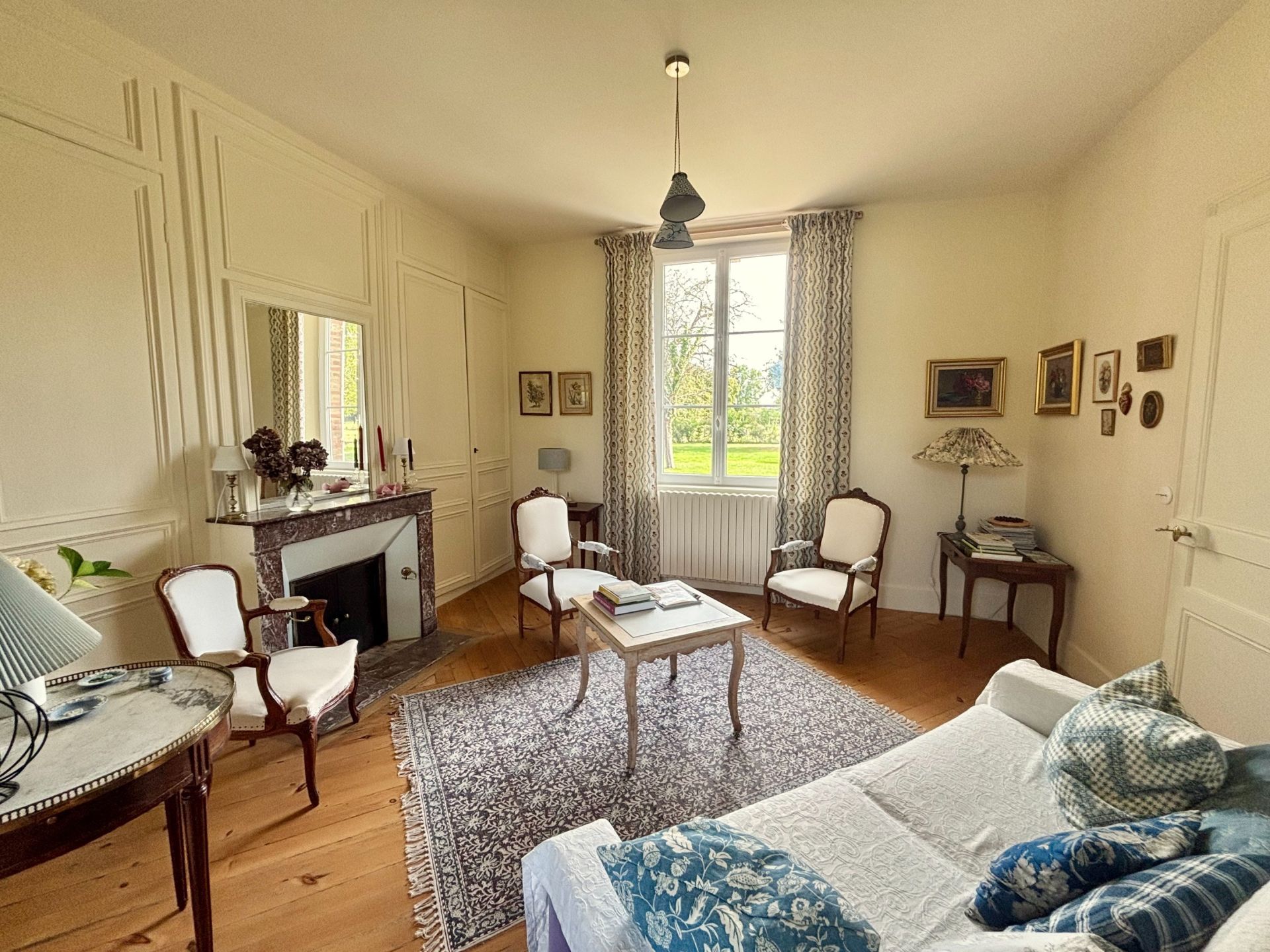 luxury house 9 Rooms for sale on CORMEILLES (27260)