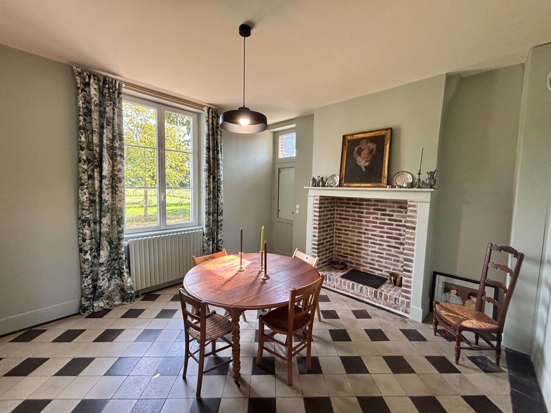 luxury house 9 Rooms for sale on CORMEILLES (27260)