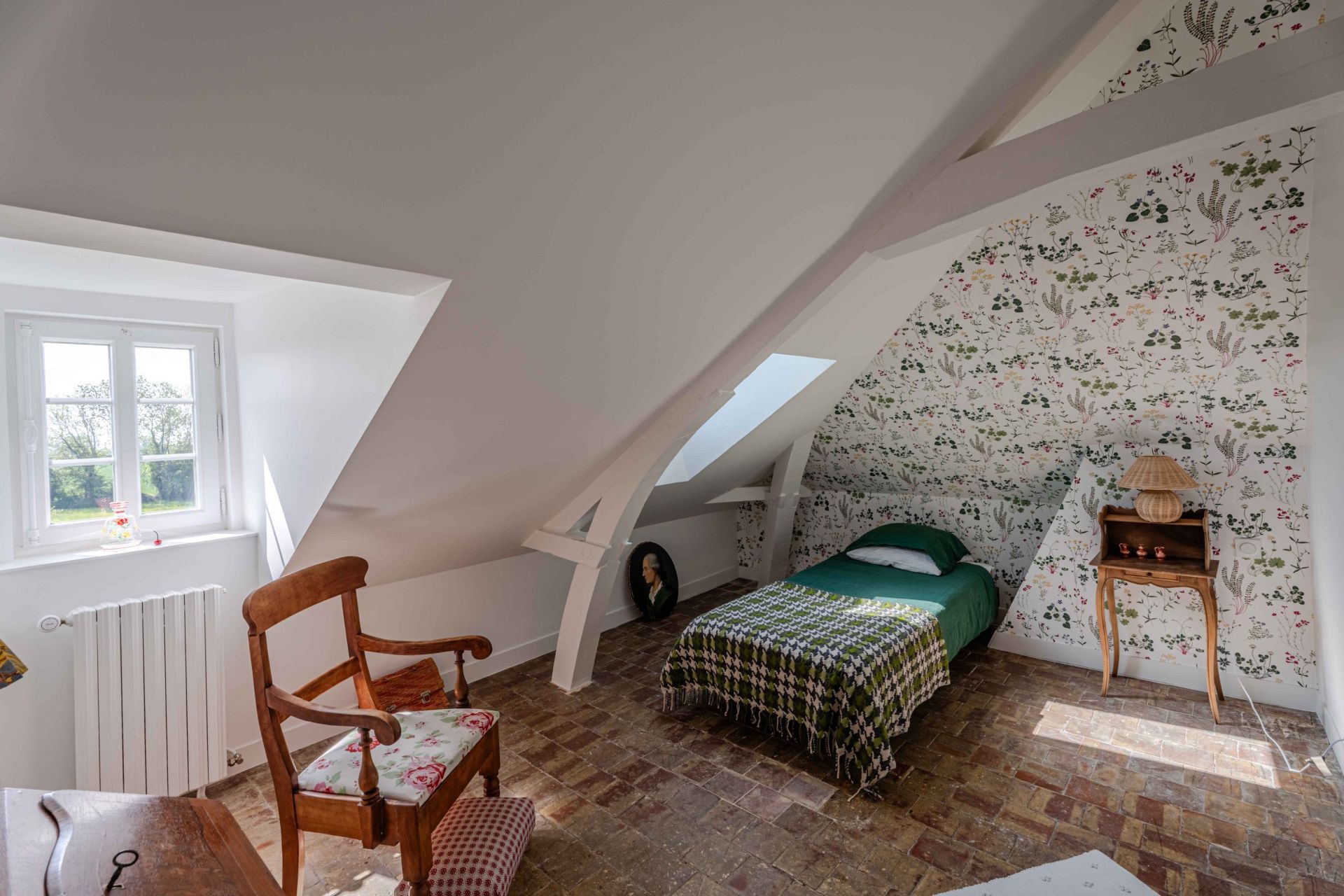 luxury house 9 Rooms for sale on CORMEILLES (27260)