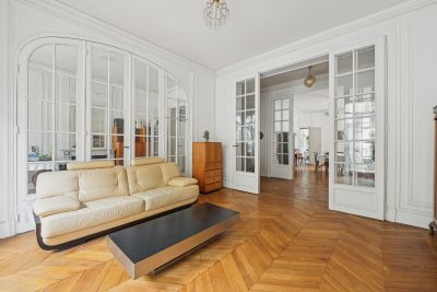 Sale Luxury apartment Paris 17 5 Rooms 143.71 m²