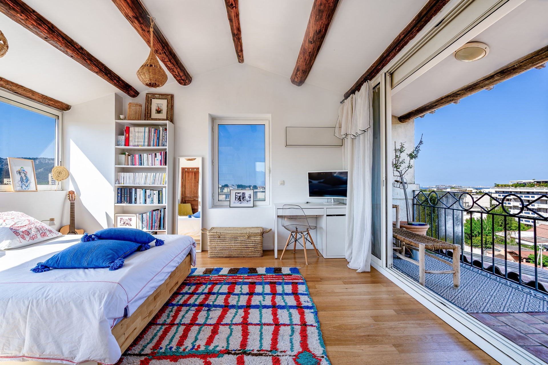 triplex de luxe 4 Pièces en vente sur MARSEILLE (13009)