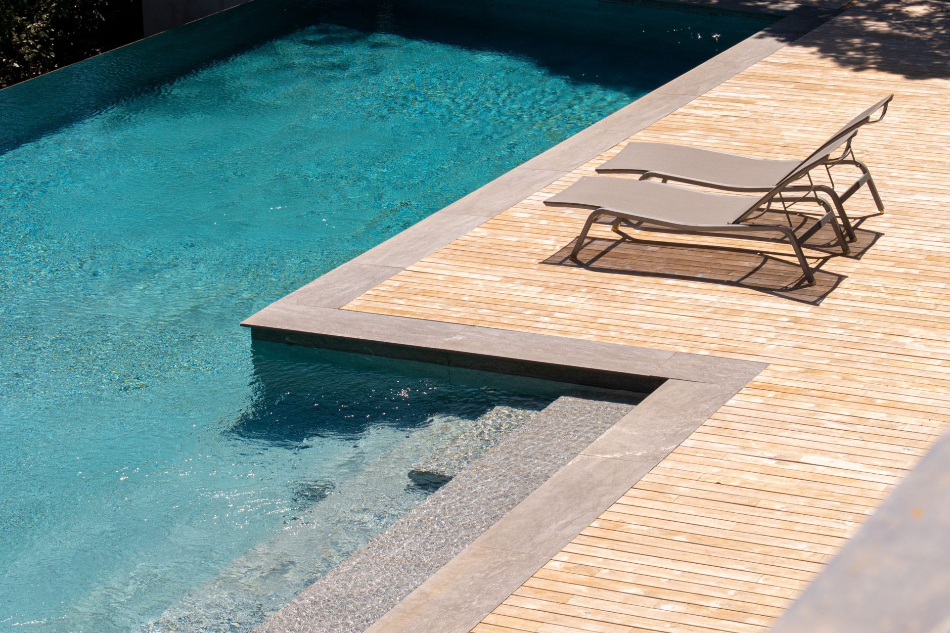 villa de luxe 7 Pièces en location saisonnière sur PORTO VECCHIO (20137)