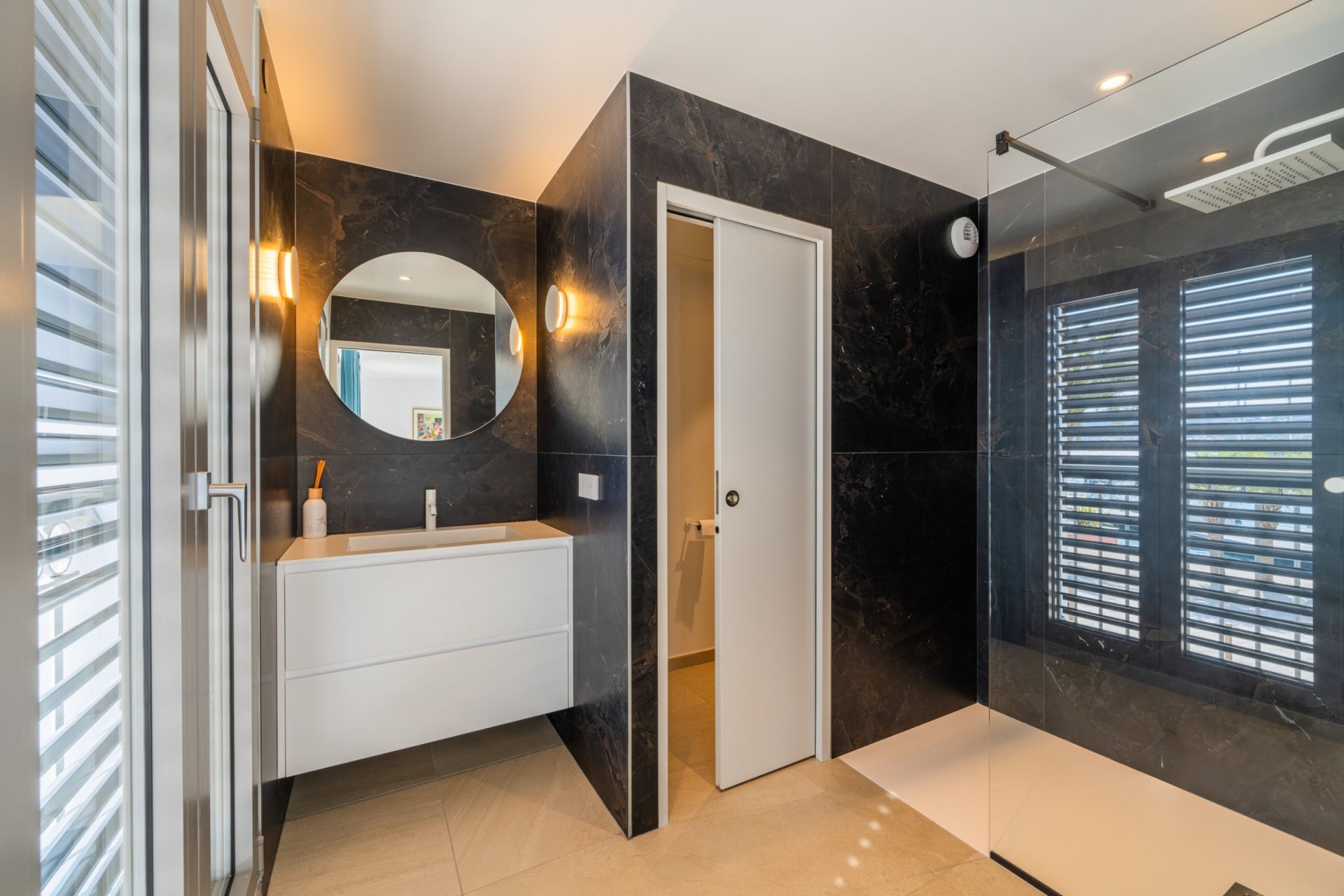 luxury house 5 Rooms for sale on SANARY SUR MER (83110)