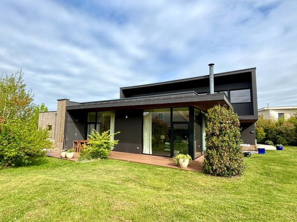 Sale Architect's house Saint-Cyr-sur-Loire 10 Rooms 232 m²