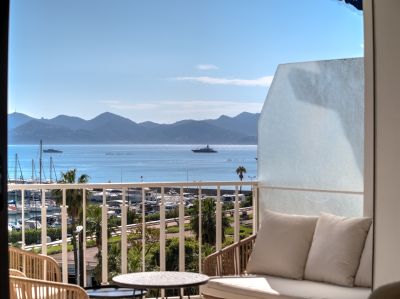 Sale Luxury apartment Cannes 4 Rooms 99.24 m²