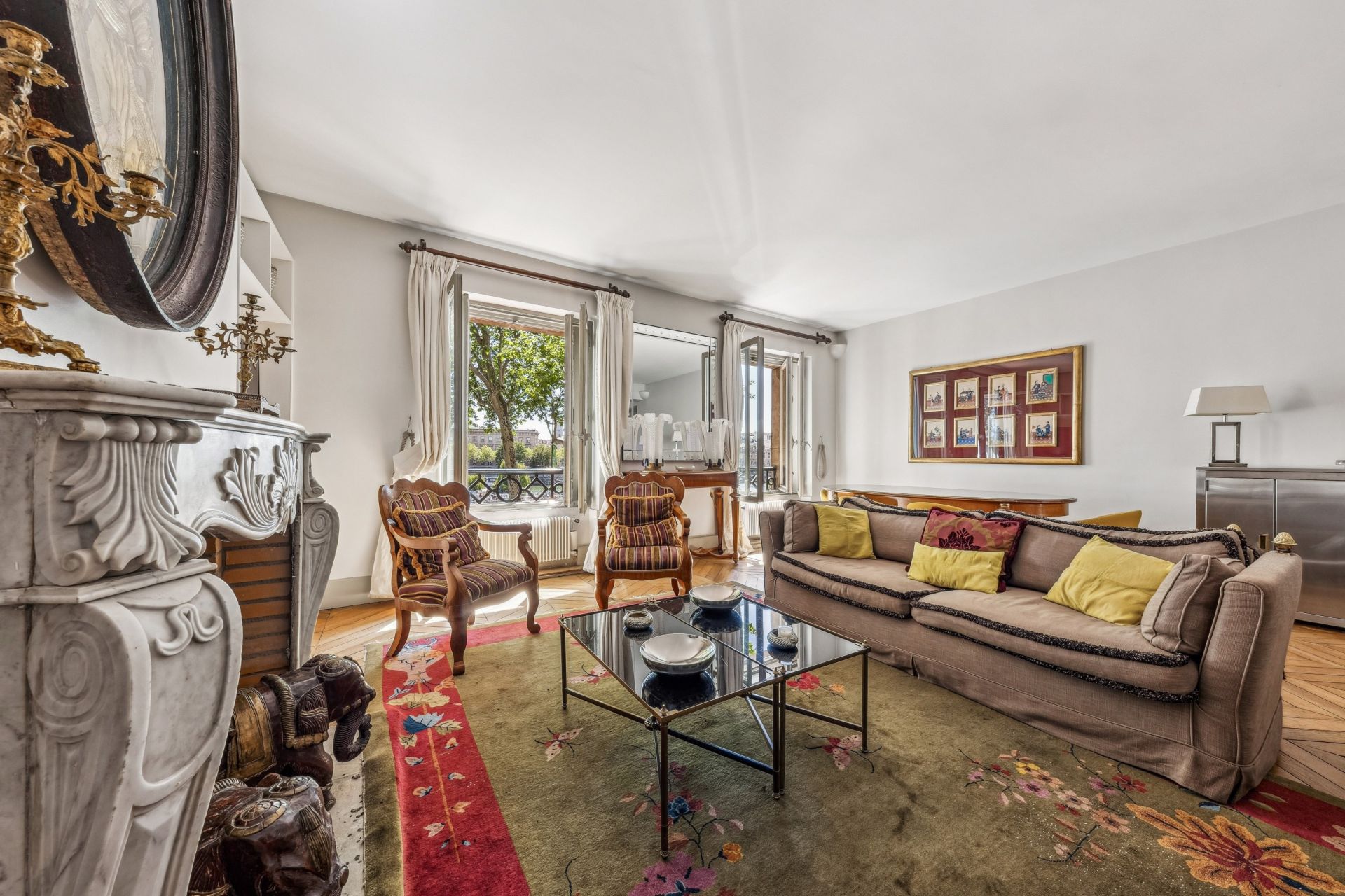 luxury apartment 5 Rooms for sale on PARIS (75001)
