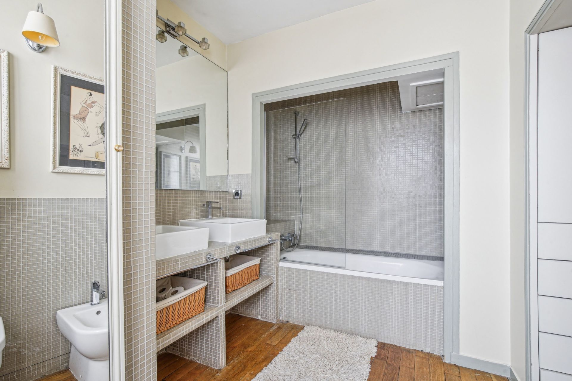 luxury apartment 5 Rooms for sale on PARIS (75001)