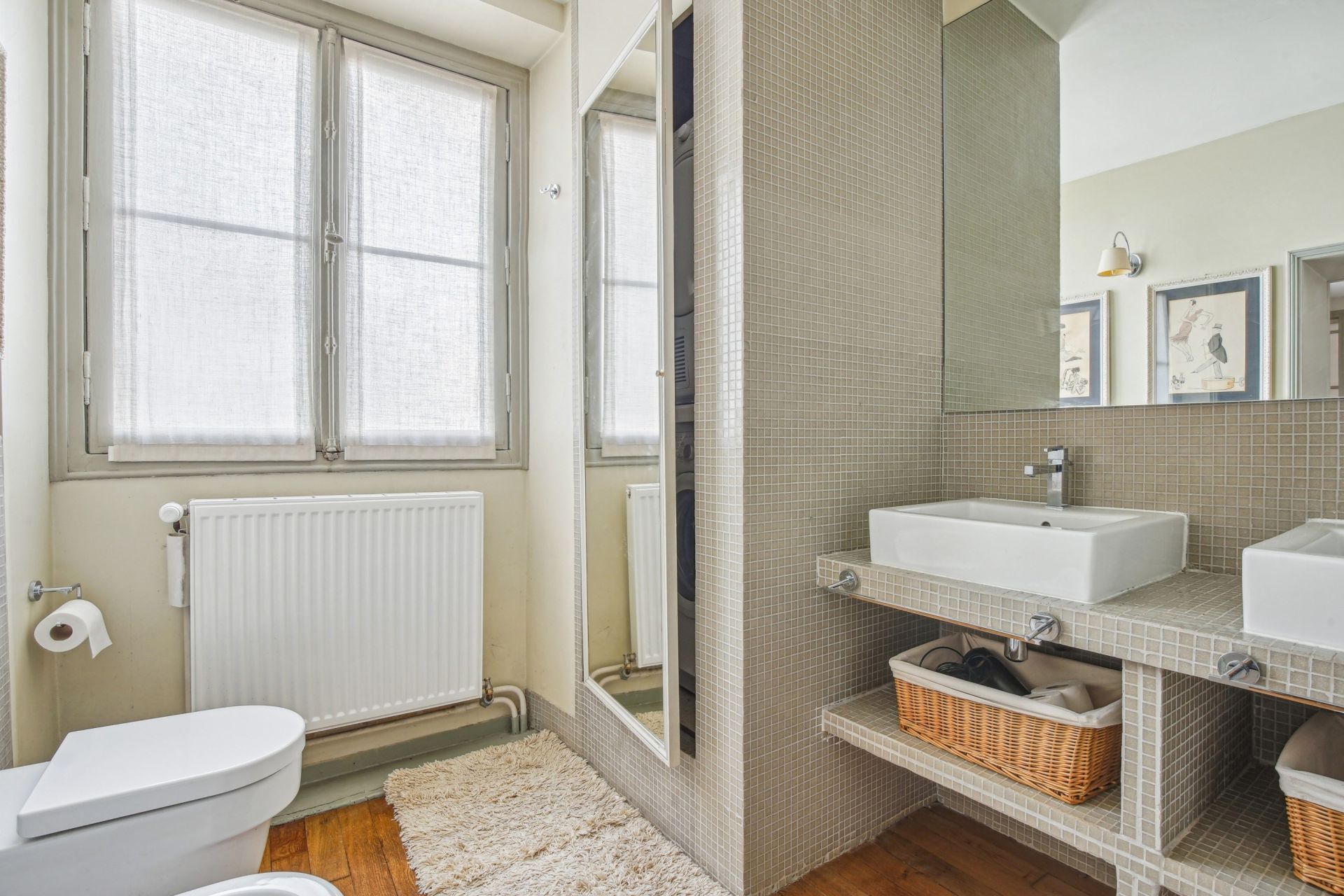 luxury apartment 5 Rooms for sale on PARIS (75001)