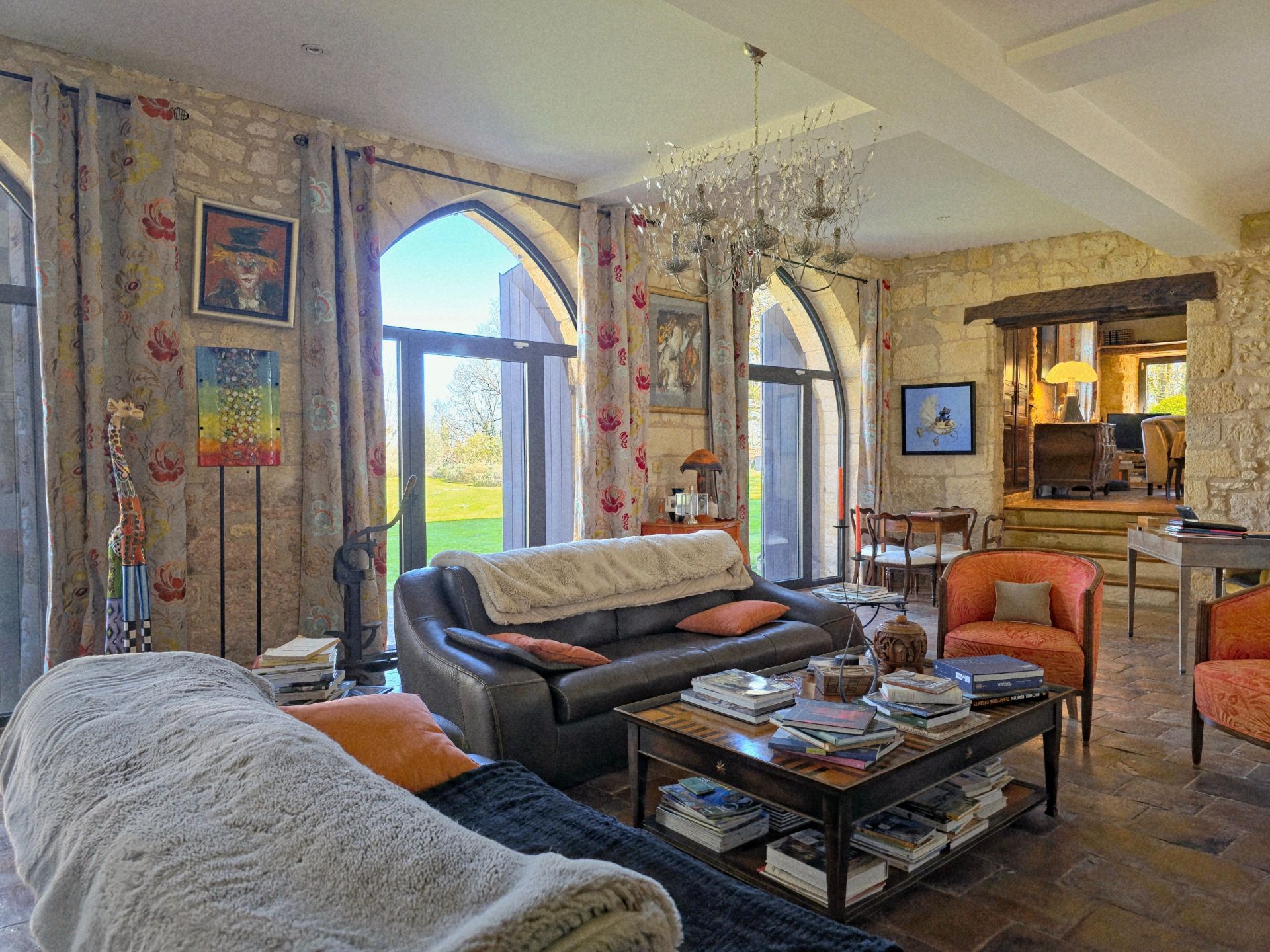 castle 22 Rooms for sale on MONTIGNAC LASCAUX (24290)