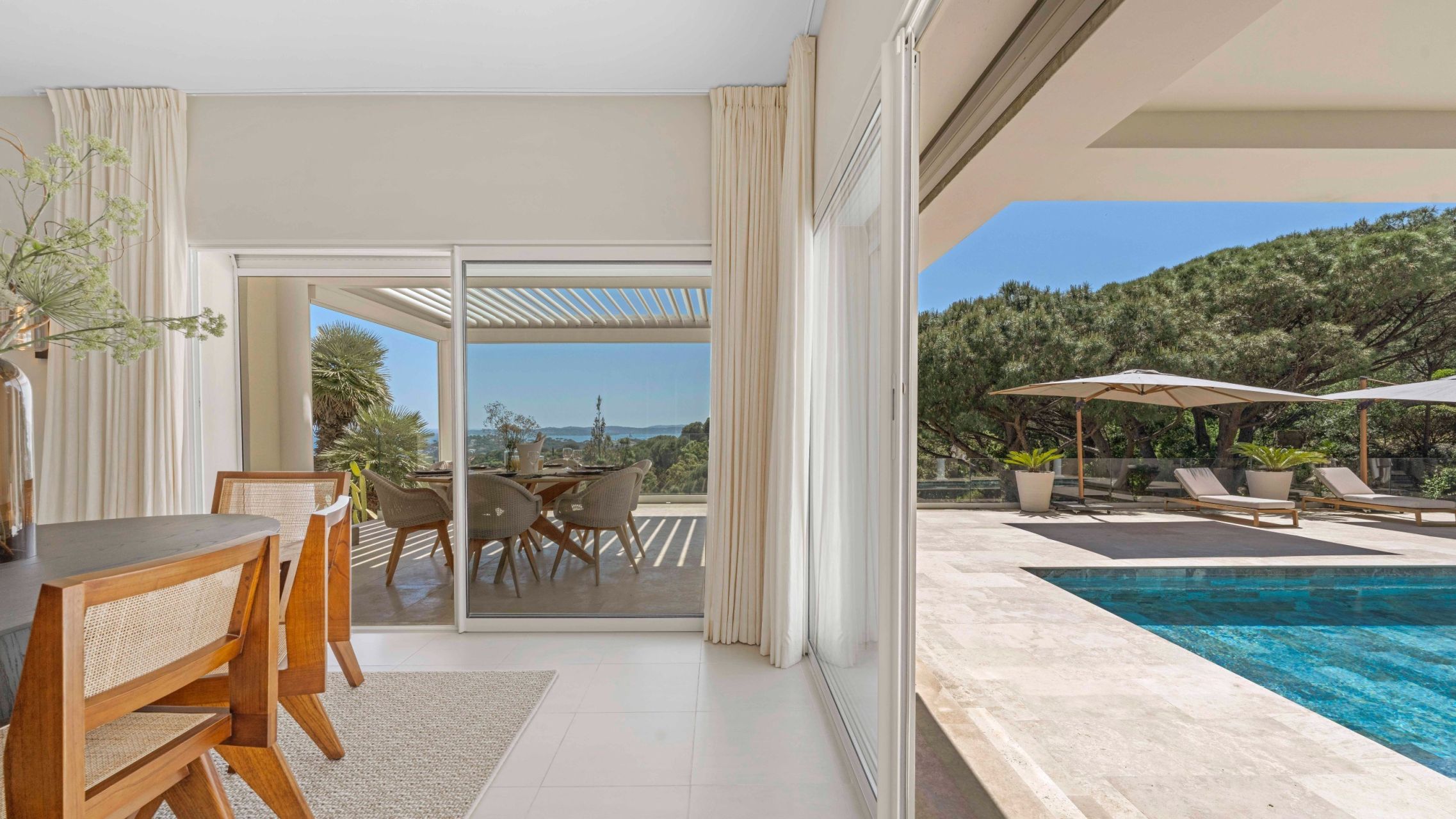 maison contemporaine 7 Pièces en vente sur STE MAXIME (83120)