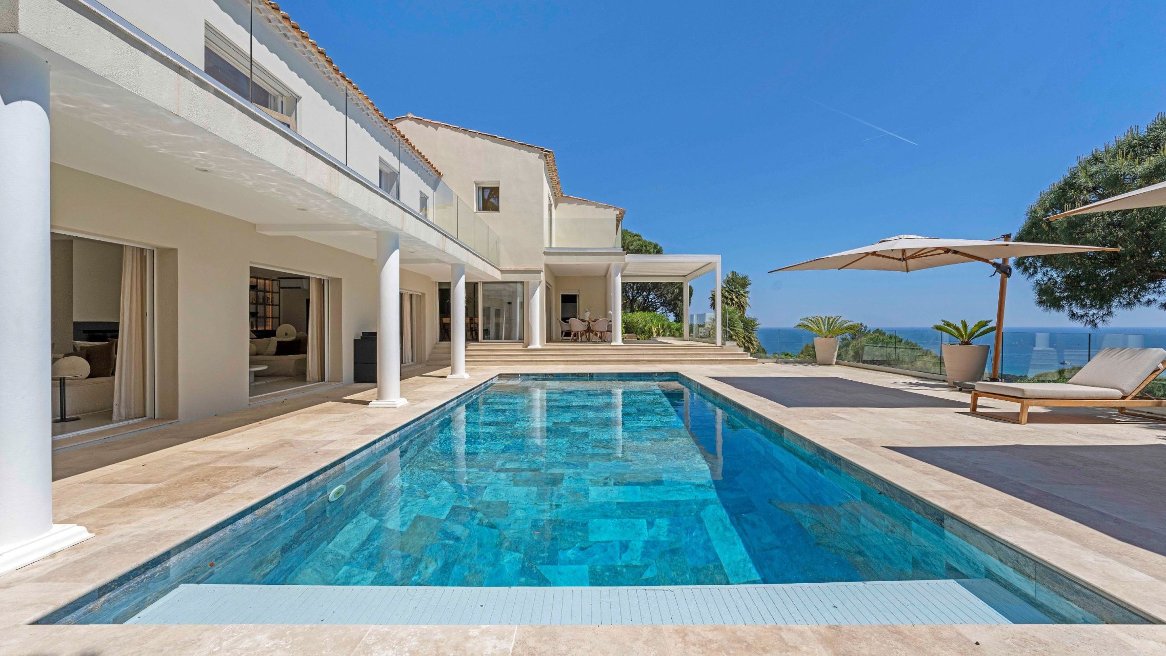 maison contemporaine 7 Pièces en vente sur STE MAXIME (83120)