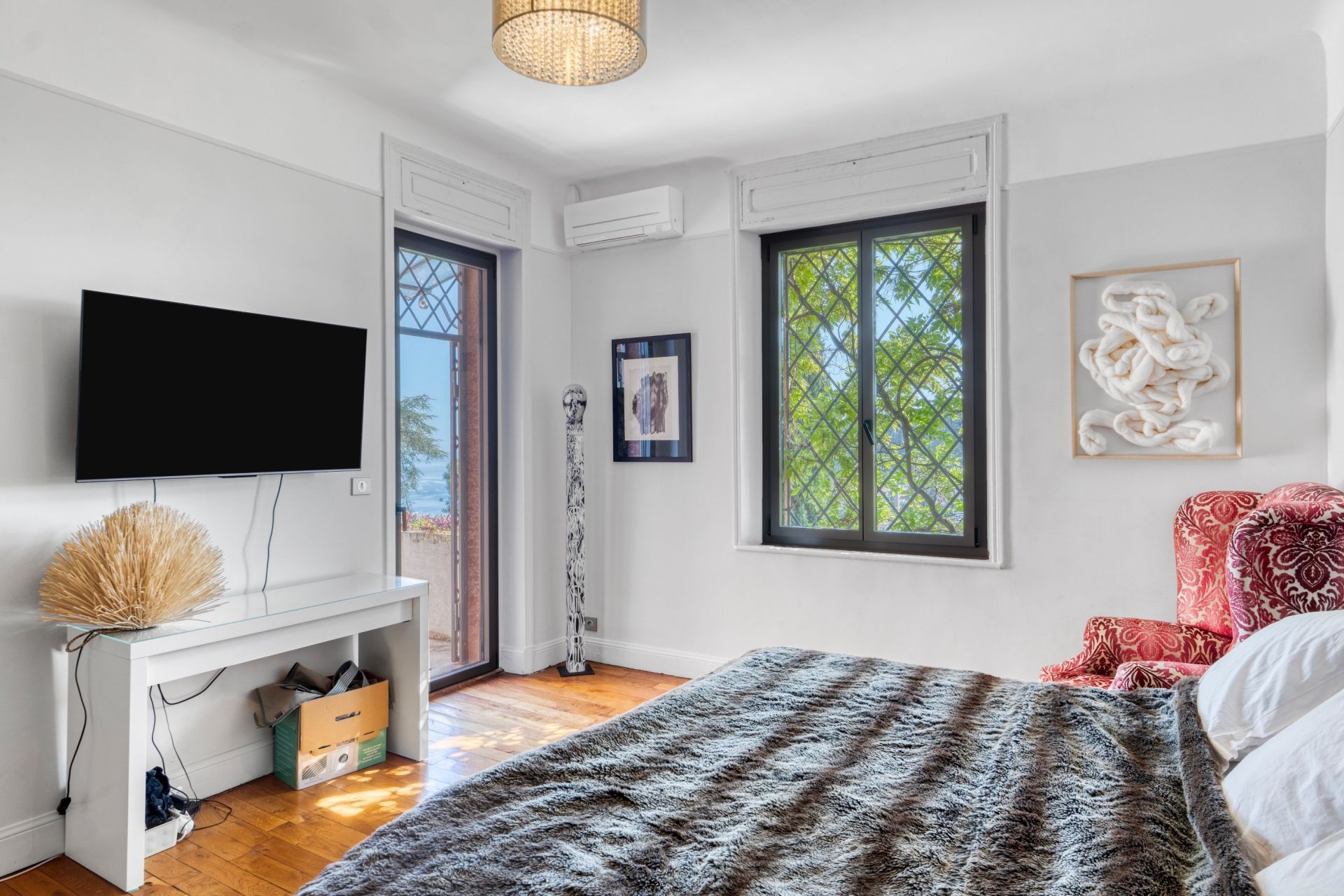 luxury villa 6 Rooms for sale on VILLEFRANCHE SUR MER (06230)