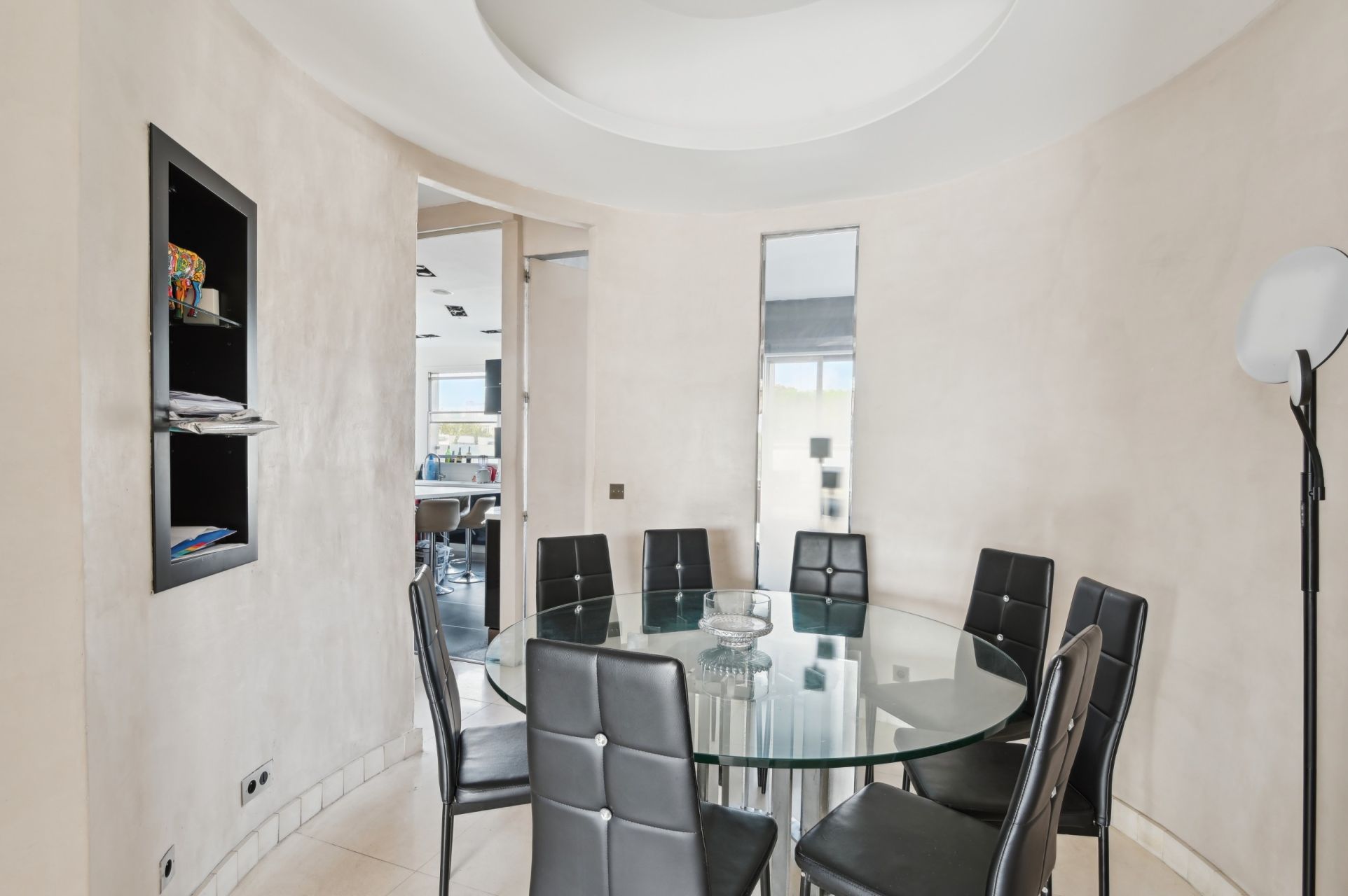 luxury apartment 5 Rooms for sale on NEUILLY SUR SEINE (92200)