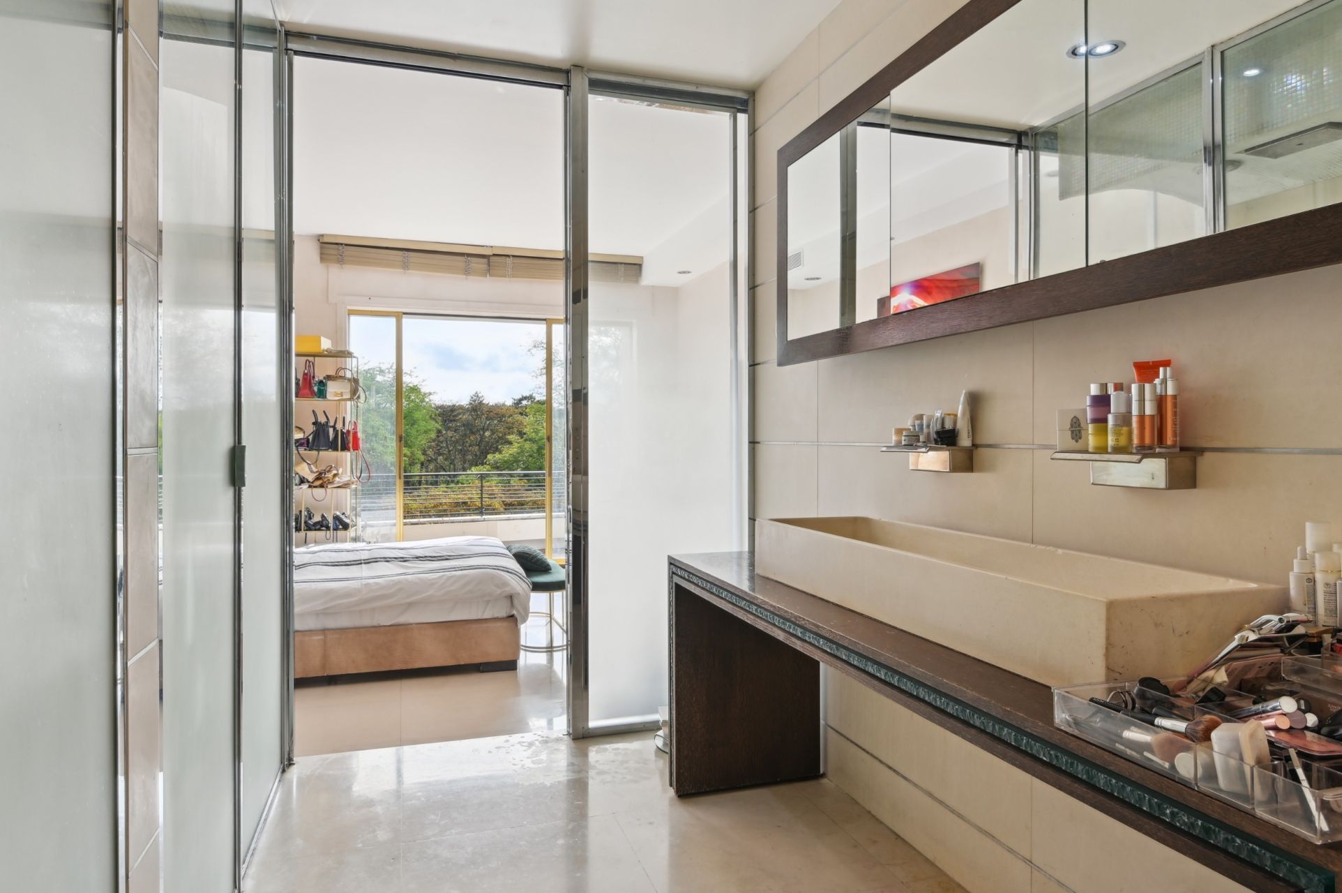 luxury apartment 5 Rooms for sale on NEUILLY SUR SEINE (92200)