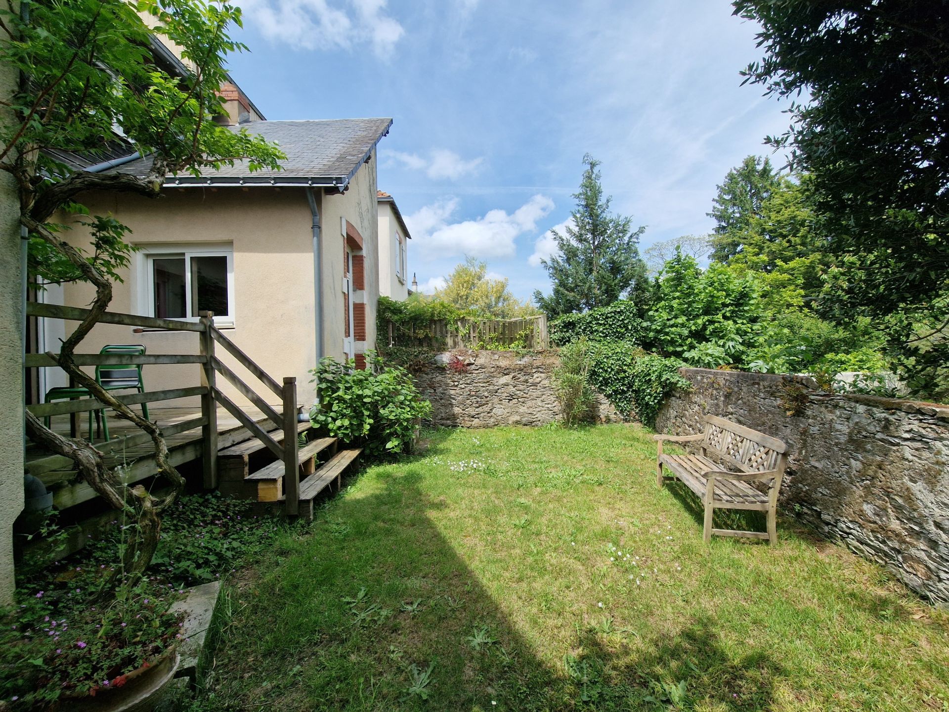 luxury house 6 Rooms for sale on NANTES (44100)