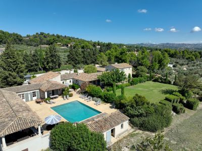 Sale Luxury house Paradou 12 Rooms 400 m²