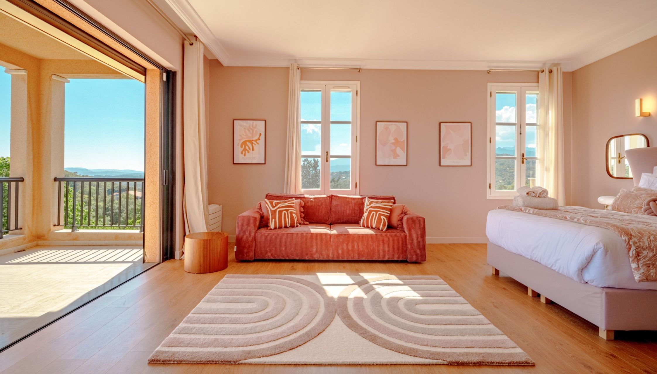 château 13 Pièces en location saisonnière sur ZONZA (20144)