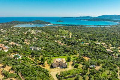 Vacances Château Zonza 13 Pièces 550 m²