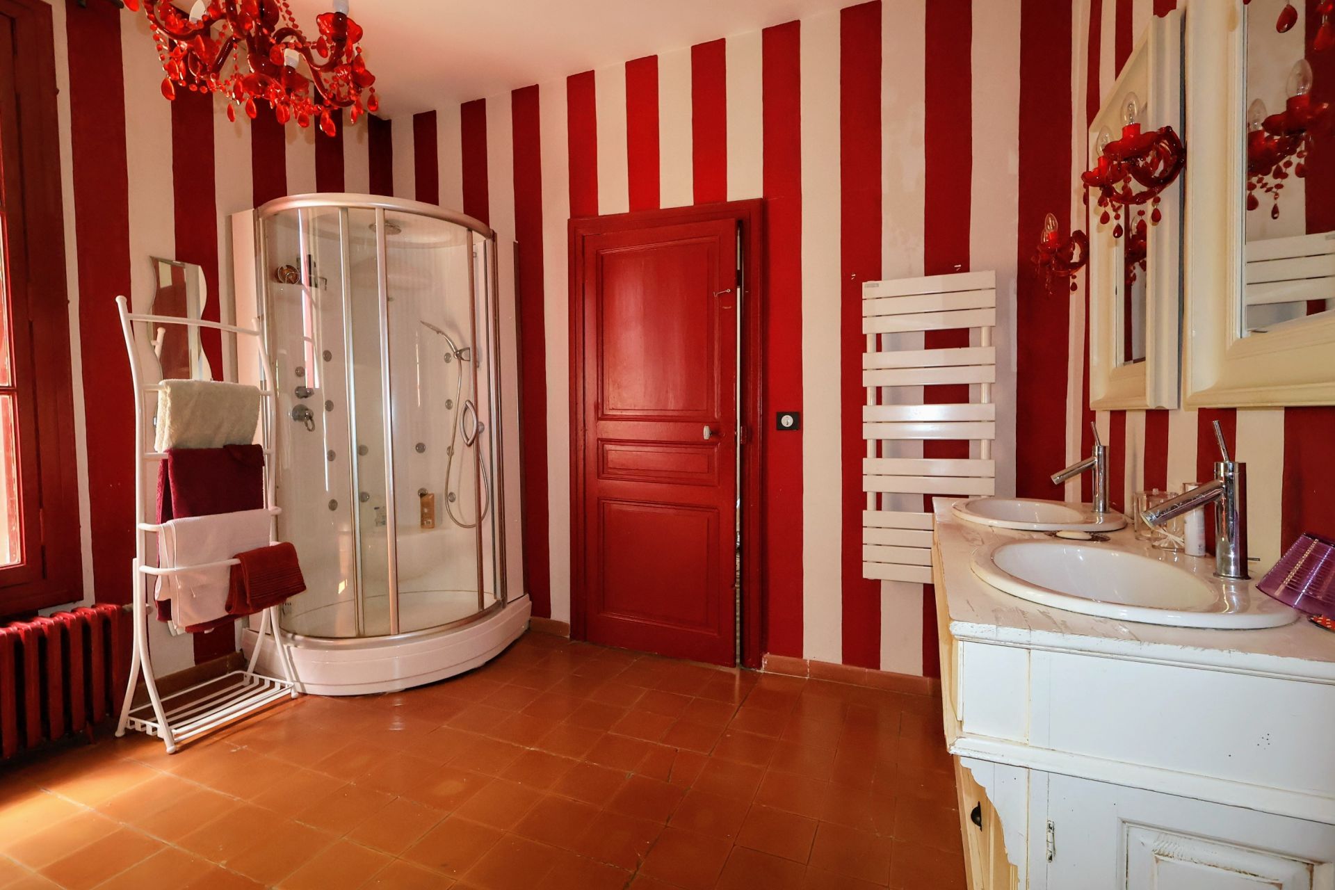 maison de luxe 7 Pièces en vente sur ASPIRAN (34800)