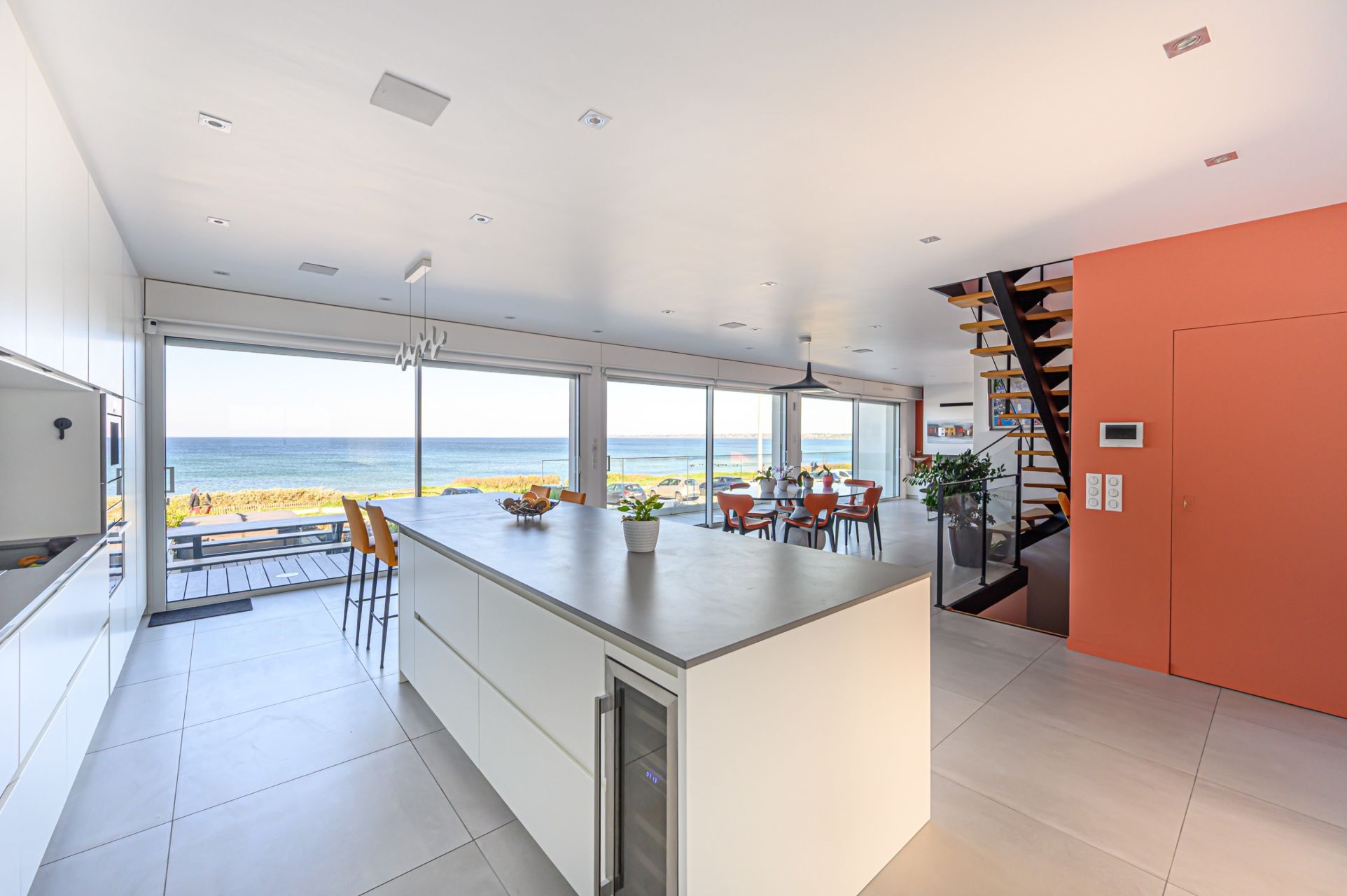 luxury house 6 Rooms for sale on PLOEMEUR (56270)