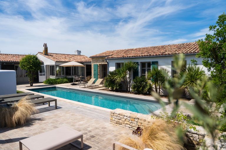 maison de luxe 6 Pièces en vente sur LOIX (17111)