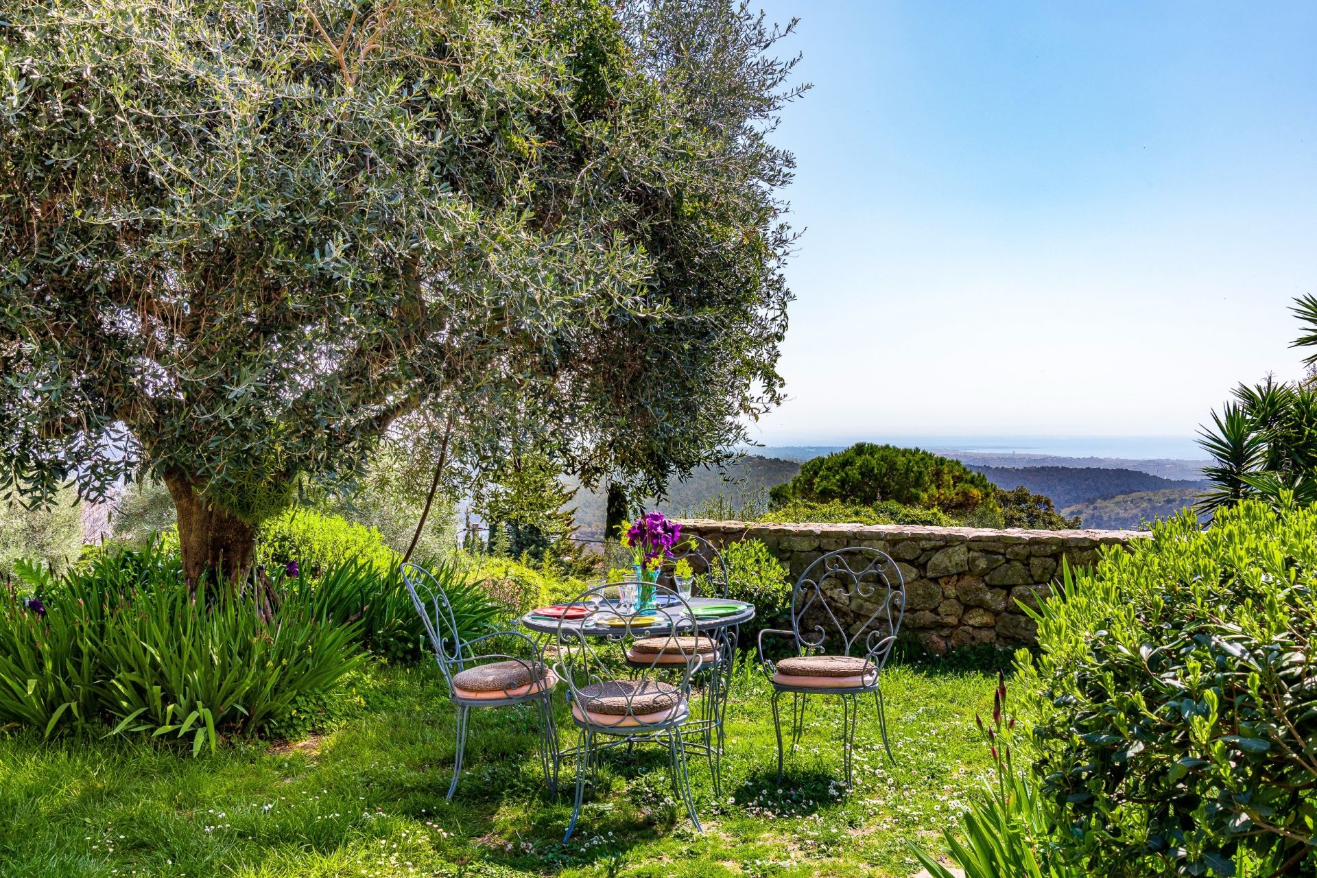 bastide 11 Pièces en vente sur TOURRETTES SUR LOUP (06140)