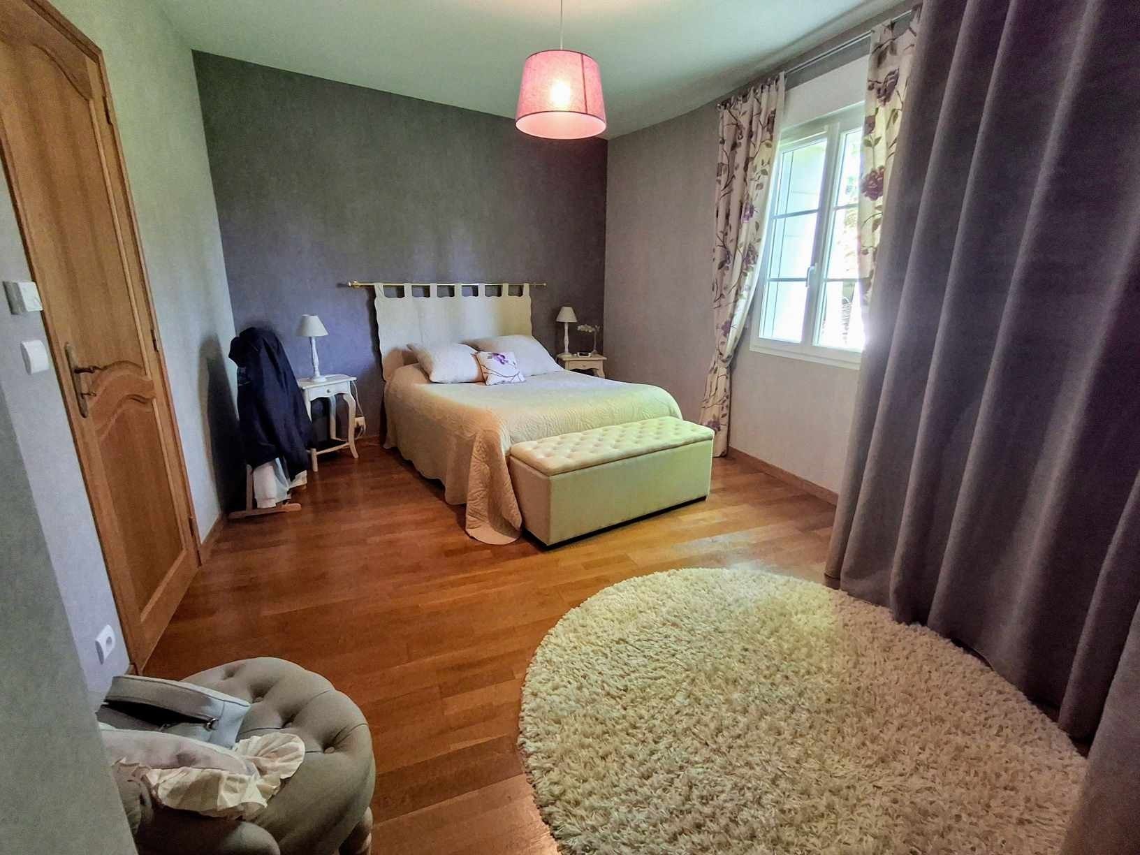 maison de luxe 7 Pièces en vente sur SAVONNIERES (37510)