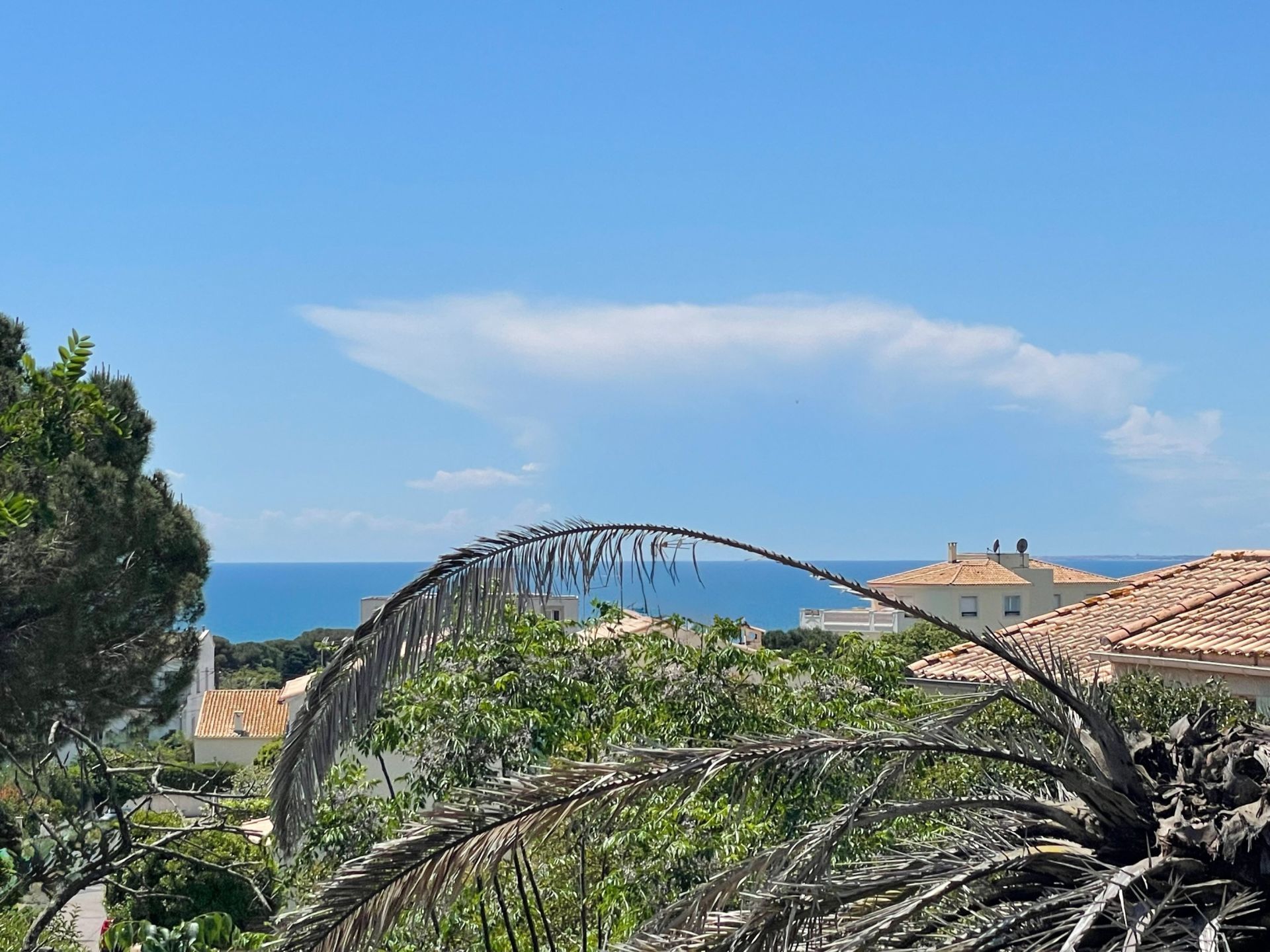 luxury house 6 Rooms for sale on SETE (34200)