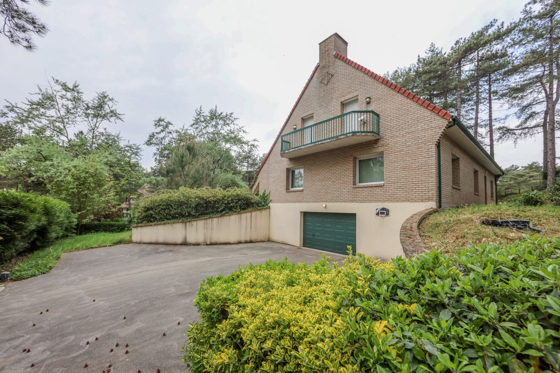 luxury house 8 Rooms for sale on NEUFCHATEL HARDELOT (62152)