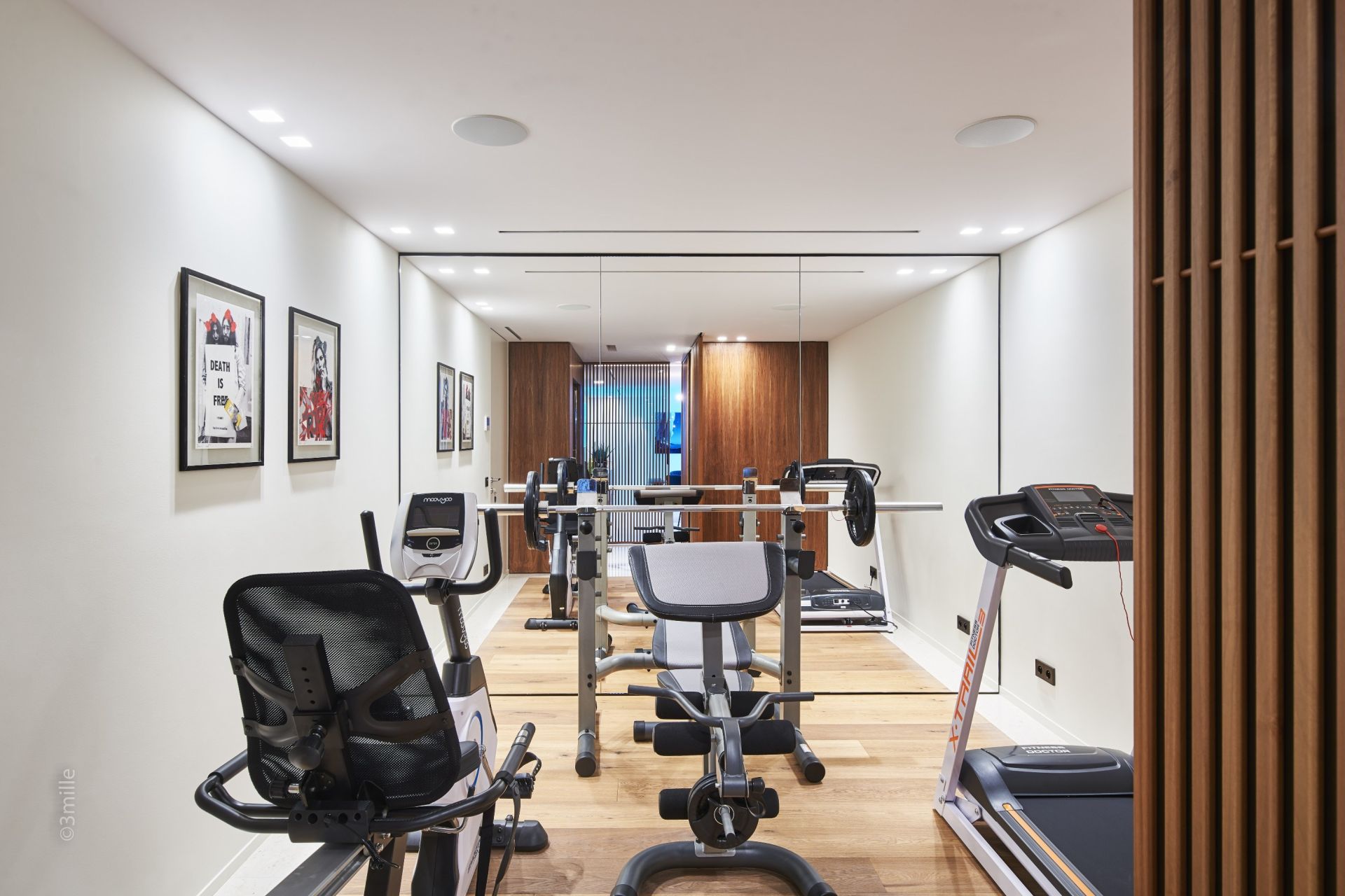 luxury villa 10 Rooms for sale on CANNES (06400)